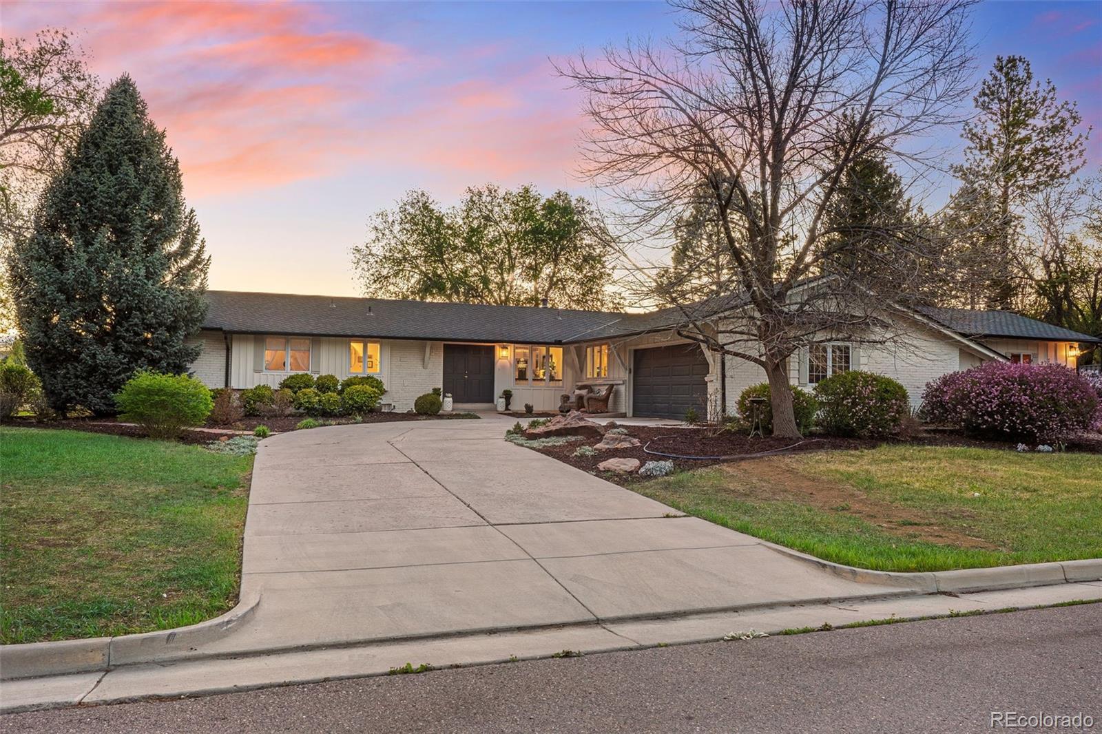 Littleton, Colorado, 80123, United States, 4 Bedrooms Bedrooms, ,3 BathroomsBathrooms,Residential,Active,2045011