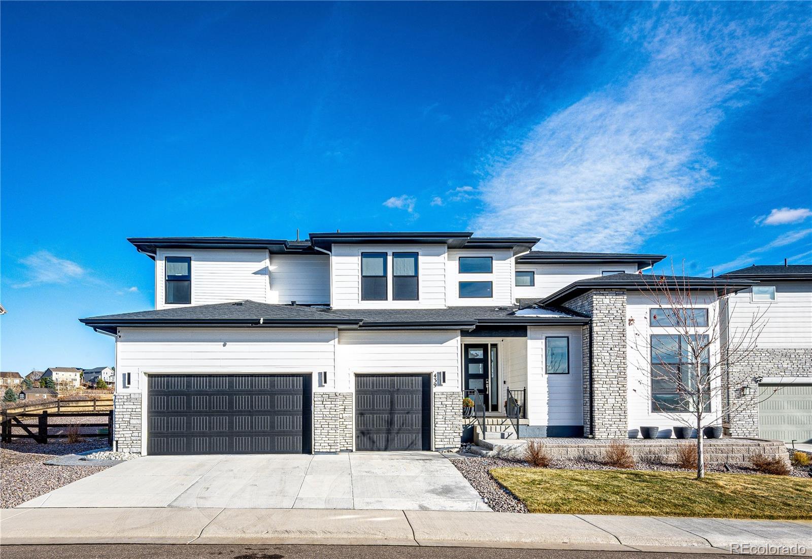 Castle Rock, Colorado, 80104, United States, 4 Bedrooms Bedrooms, ,4 BathroomsBathrooms,Residential,Active,2001365