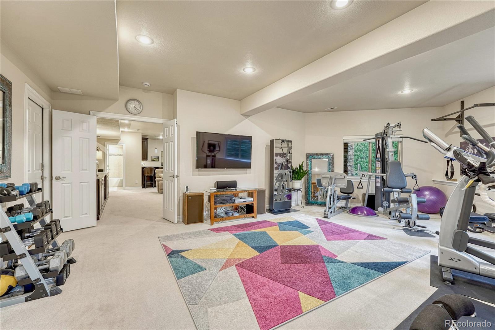 Colorado Springs, Colorado, 80908, United States, 6 Bedrooms Bedrooms, ,5 BathroomsBathrooms,Residential,Active,1900499
