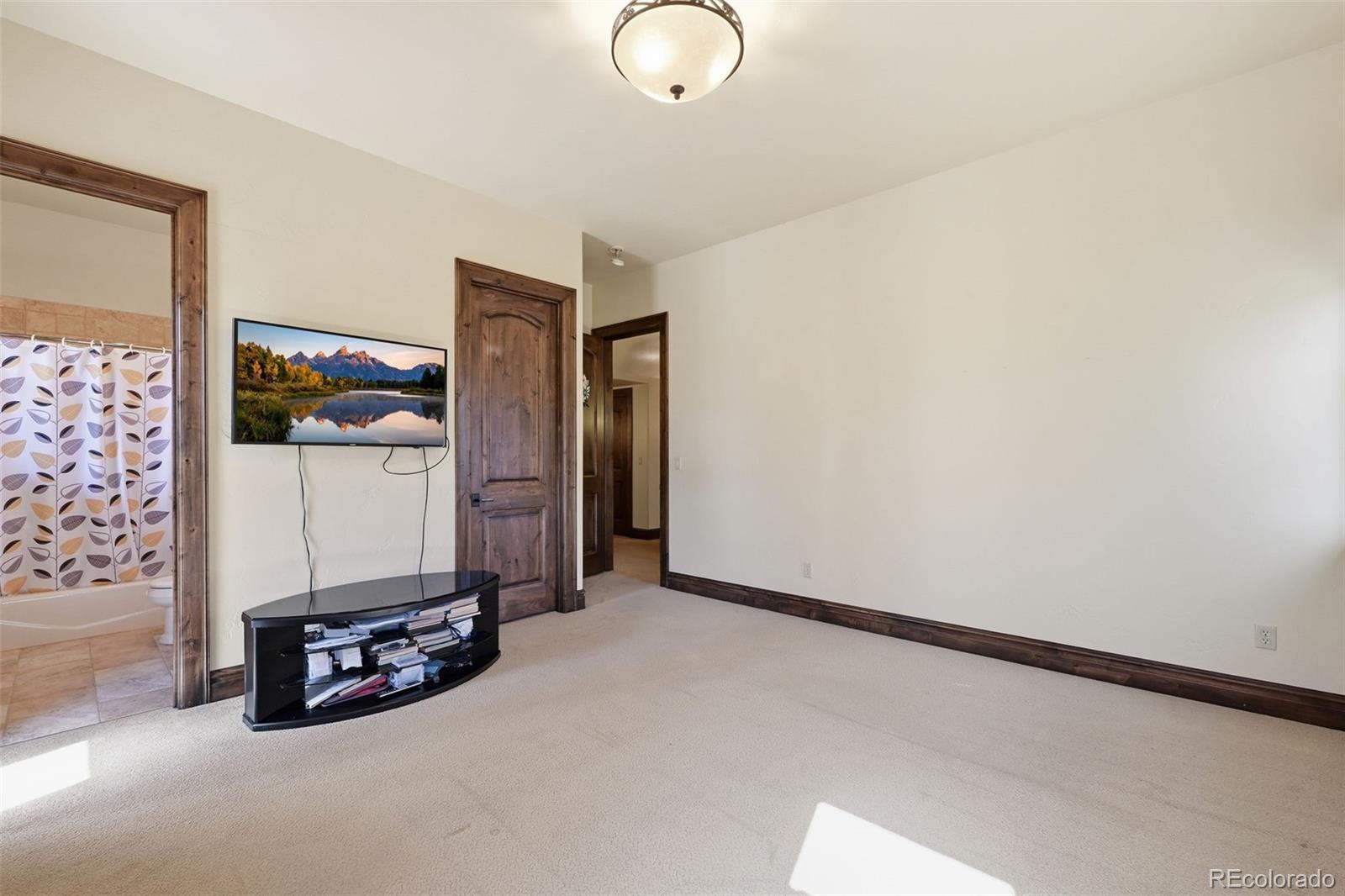 Colorado Springs, Colorado, 80906, United States, 4 Bedrooms Bedrooms, ,6 BathroomsBathrooms,Residential,Active,2043811