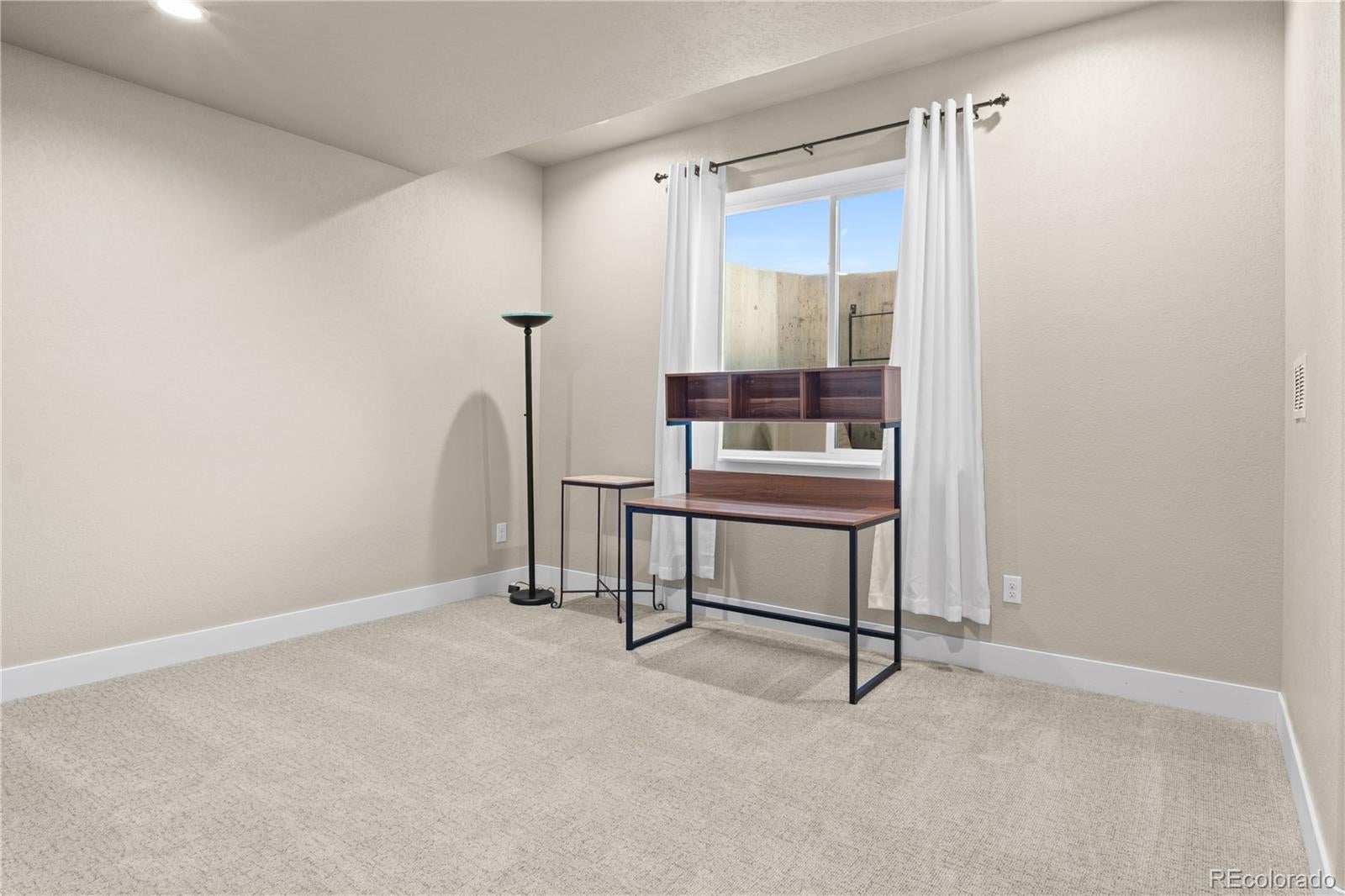 Franktown, Colorado, 80116, United States, 5 Bedrooms Bedrooms, ,6 BathroomsBathrooms,Residential,Active,1811101