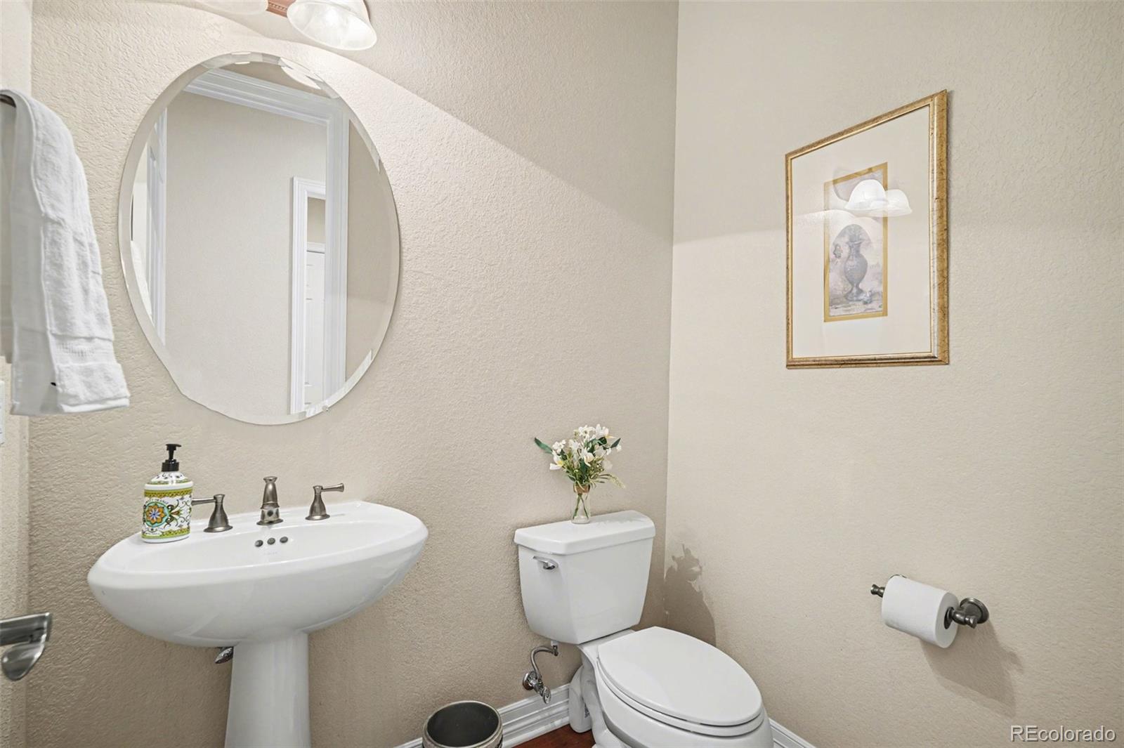 Lone Tree, Colorado, 80124, United States, 3 Bedrooms Bedrooms, ,3 BathroomsBathrooms,Residential,Active,2030582