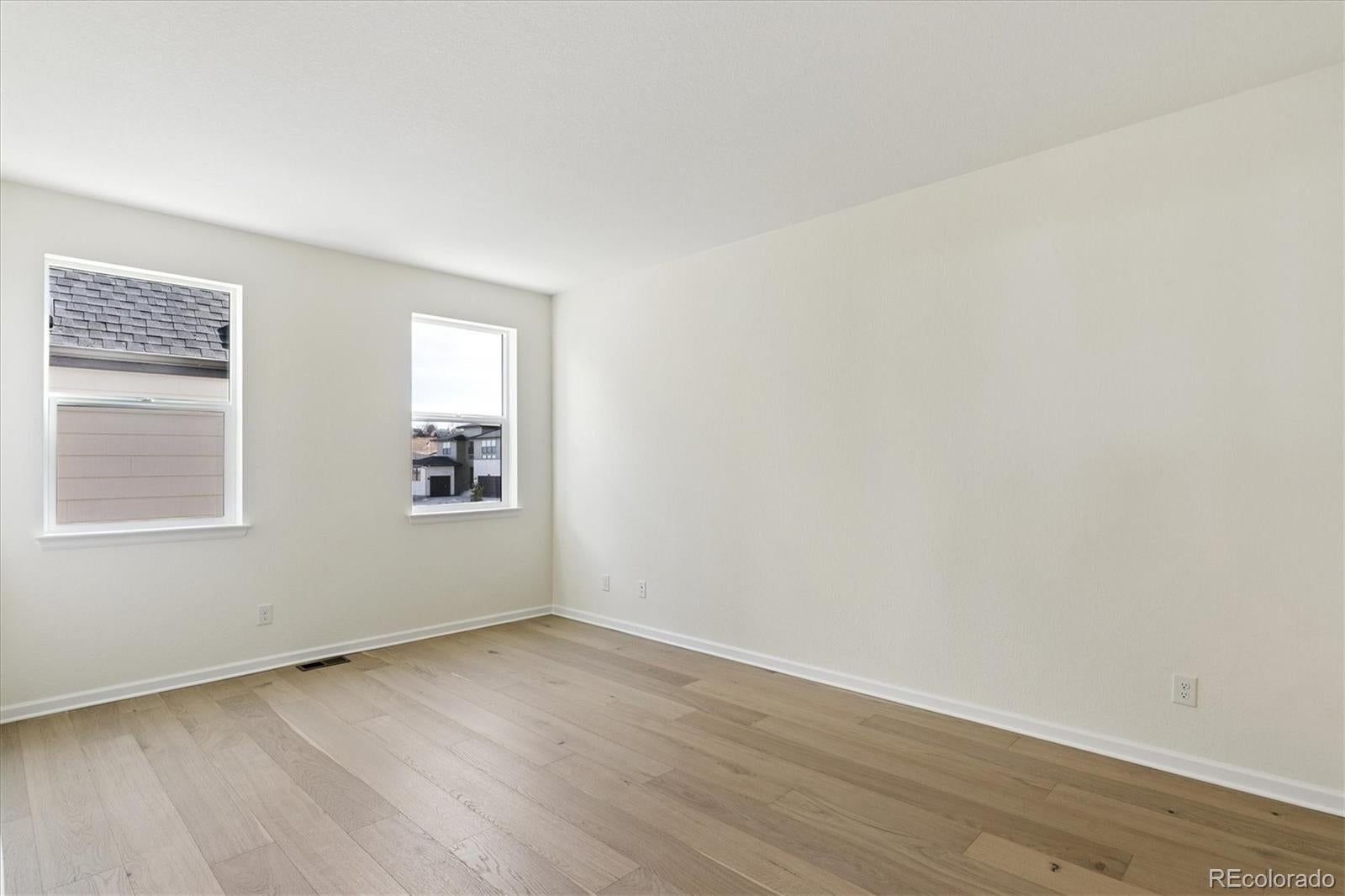 Littleton, Colorado, 80127, United States, 4 Bedrooms Bedrooms, ,4 BathroomsBathrooms,Residential,Active,2015804