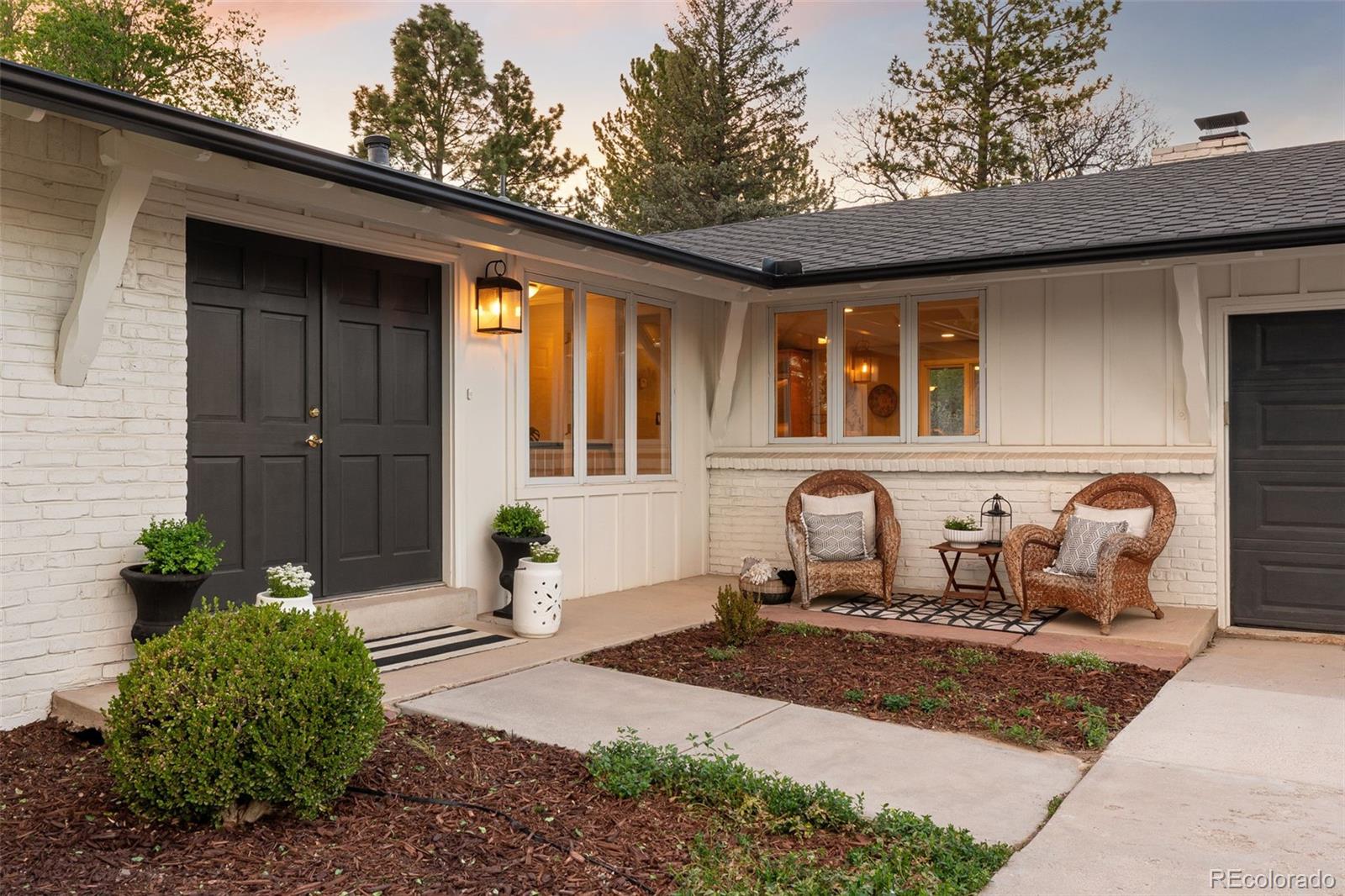 Littleton, Colorado, 80123, United States, 4 Bedrooms Bedrooms, ,3 BathroomsBathrooms,Residential,Active,2045011