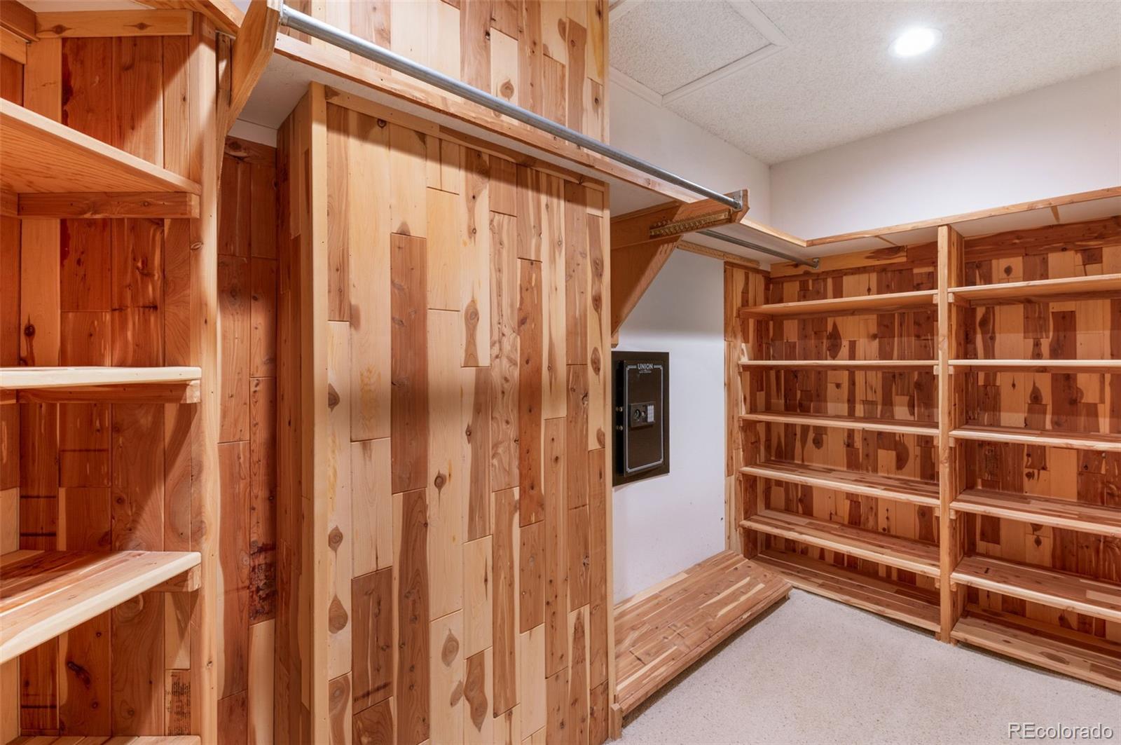 Castle Rock, Colorado, 80109, United States, 7 Bedrooms Bedrooms, ,5 BathroomsBathrooms,Residential,Active,1941111