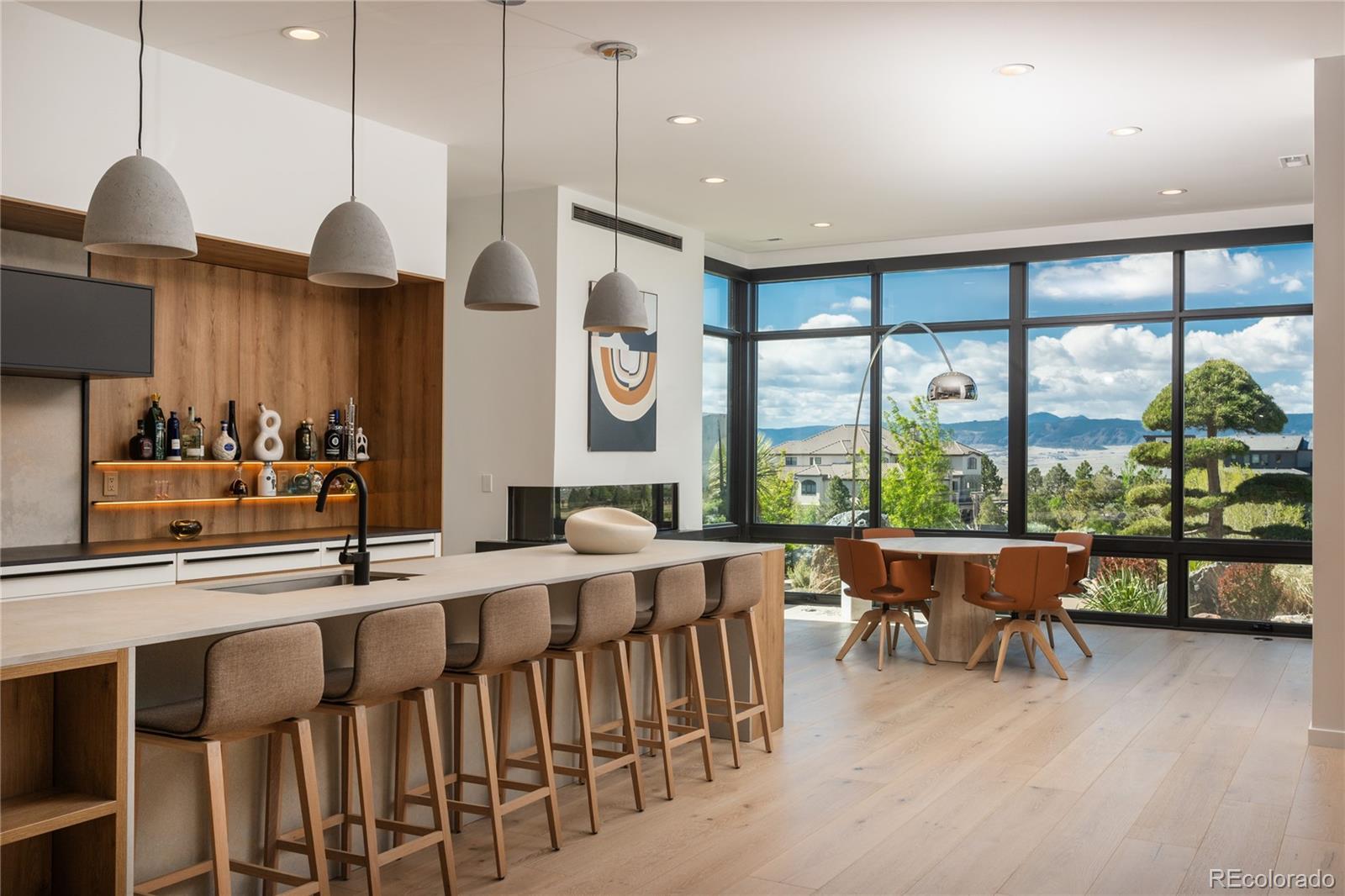 Highlands Ranch, Colorado, 80126, United States, 4 Bedrooms Bedrooms, ,7 BathroomsBathrooms,Residential,Active,2045709
