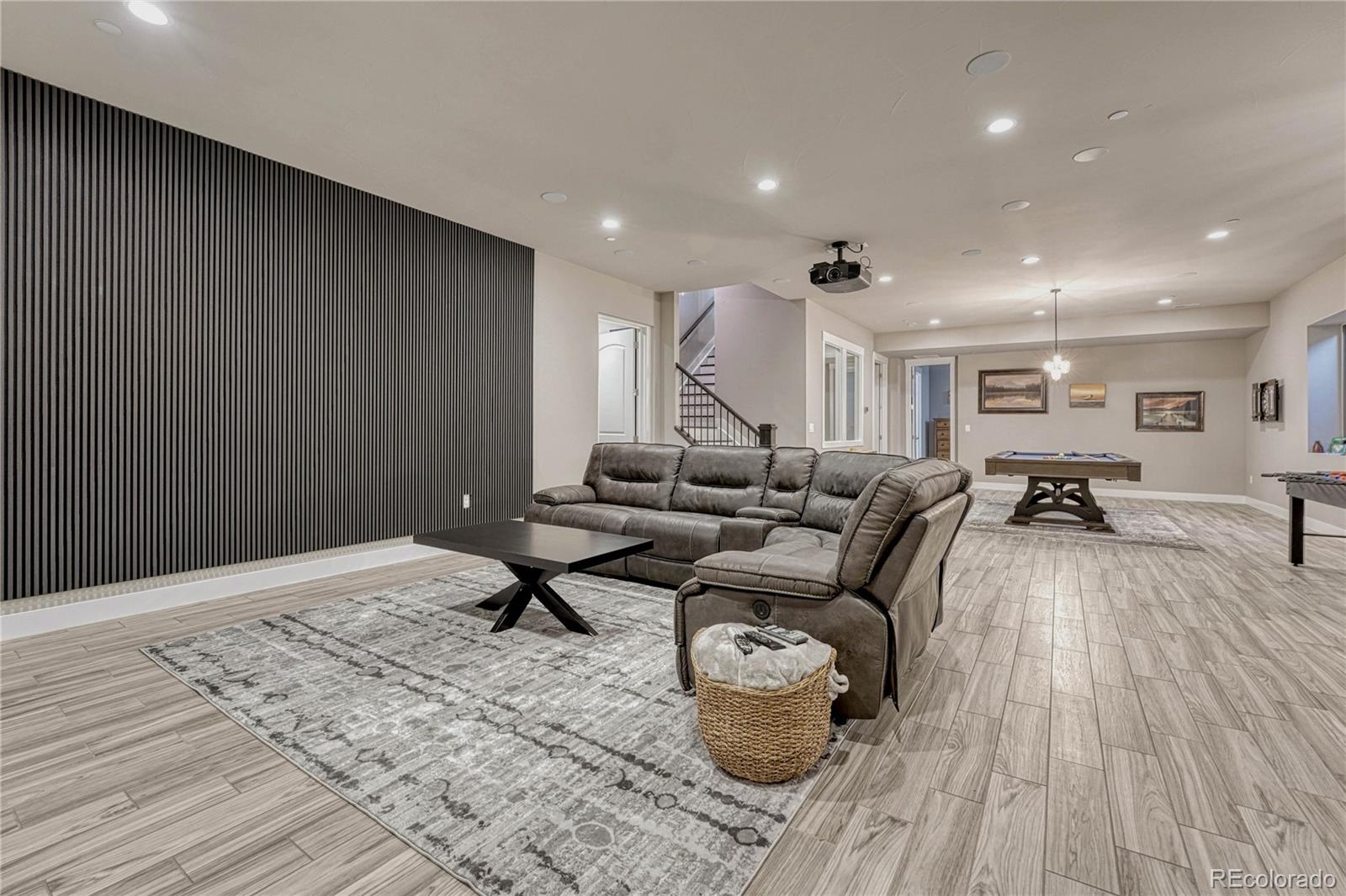 Castle Rock, Colorado, 80109, United States, 5 Bedrooms Bedrooms, ,6 BathroomsBathrooms,Residential,Active,1986908