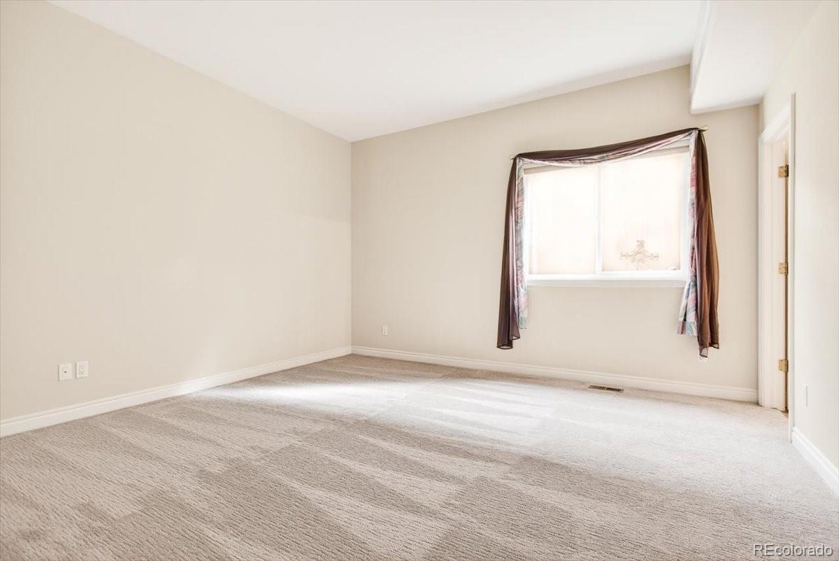 Lone Tree, Colorado, 80124, United States, 4 Bedrooms Bedrooms, ,5 BathroomsBathrooms,Residential,Active,2017434