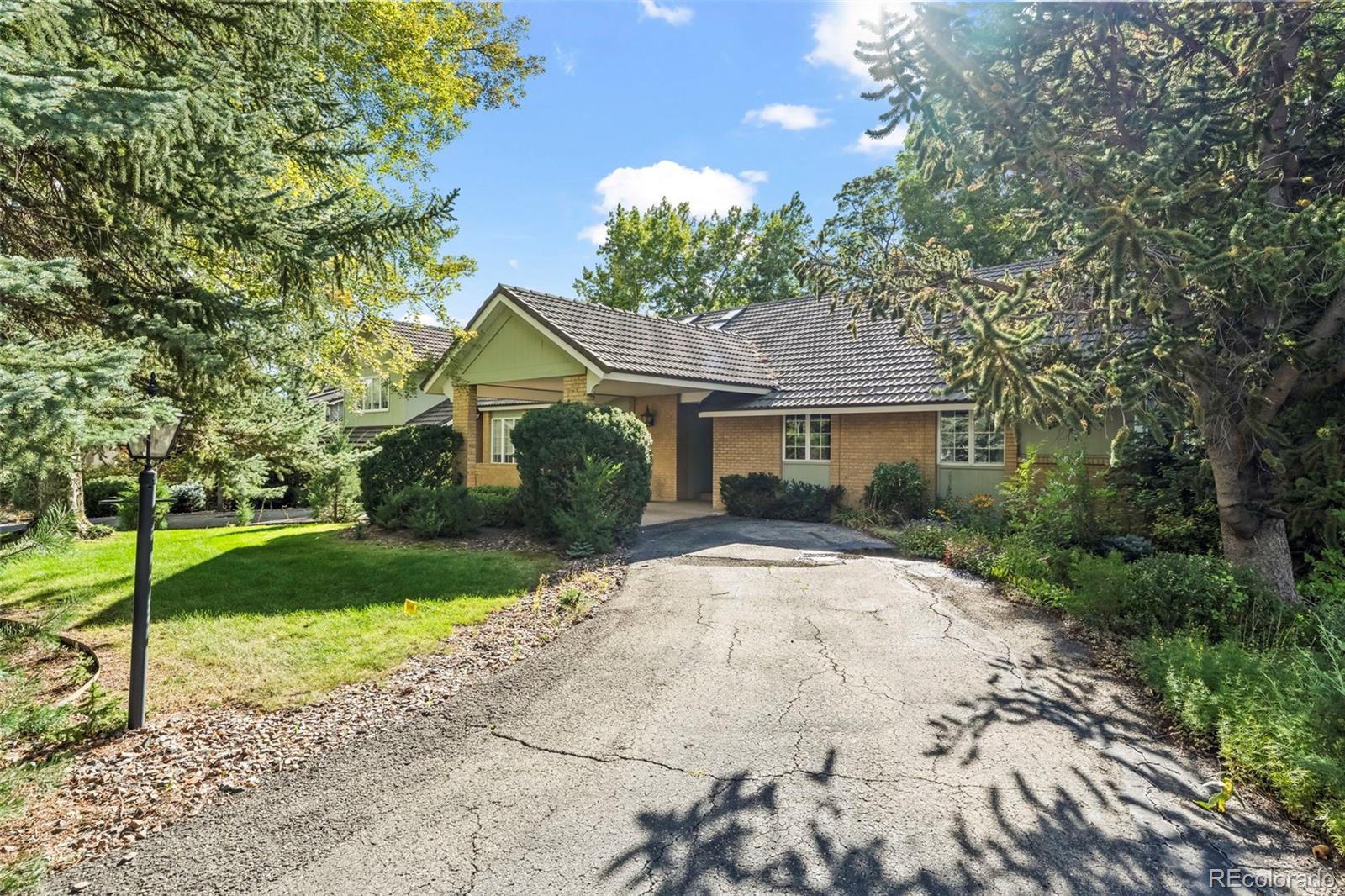 Boulder, Colorado, 80301, United States, 3 Bedrooms Bedrooms, ,4 BathroomsBathrooms,Residential,Active,1946522