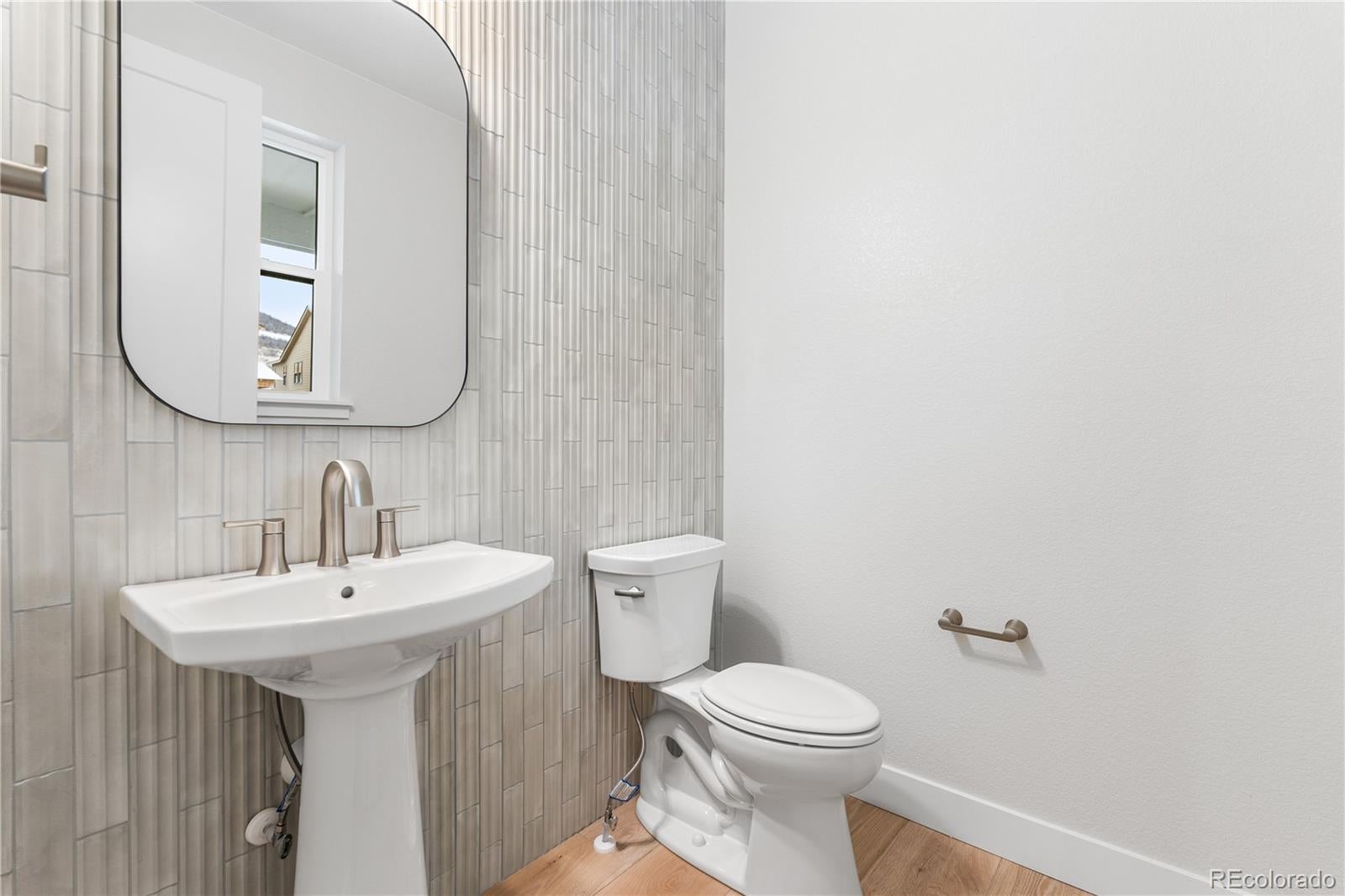 Lone Tree, Colorado, 80134, United States, 6 Bedrooms Bedrooms, ,6 BathroomsBathrooms,Residential,Active,2010173