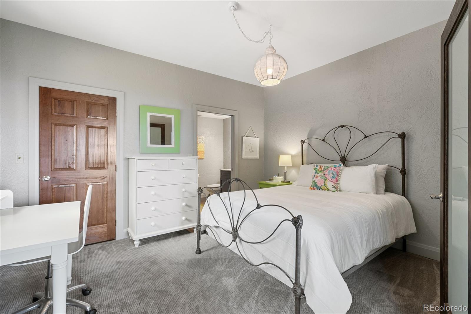 Colorado Springs, Colorado, 80906, United States, 4 Bedrooms Bedrooms, ,5 BathroomsBathrooms,Residential,Active,1936691