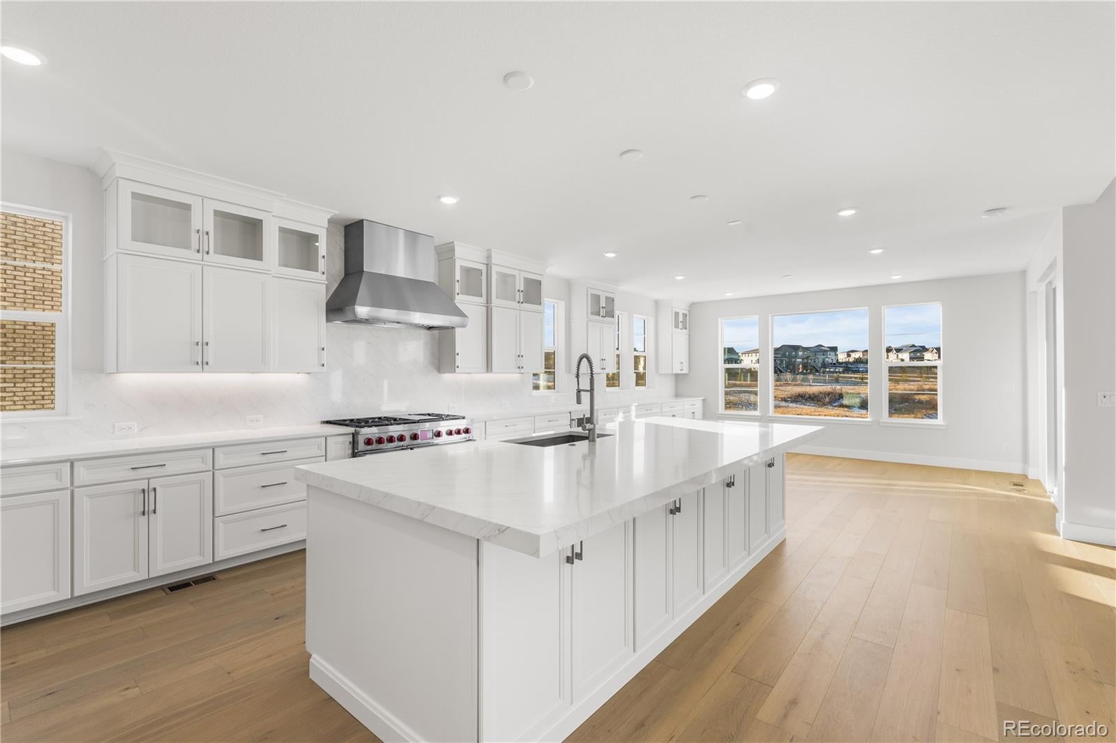 Castle Pines, Colorado, 80108, United States, 7 Bedrooms Bedrooms, ,7 BathroomsBathrooms,Residential,Active,2016708