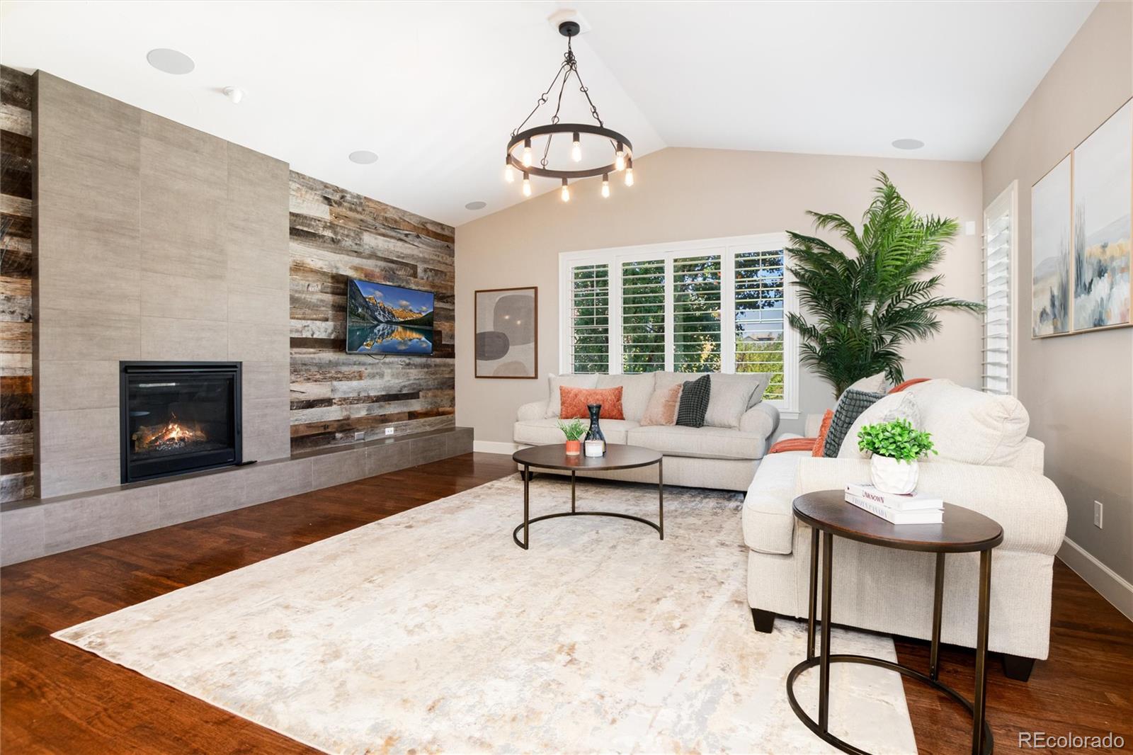 Highlands Ranch, Colorado, 80126, United States, 4 Bedrooms Bedrooms, ,4 BathroomsBathrooms,Residential,Active,1951823