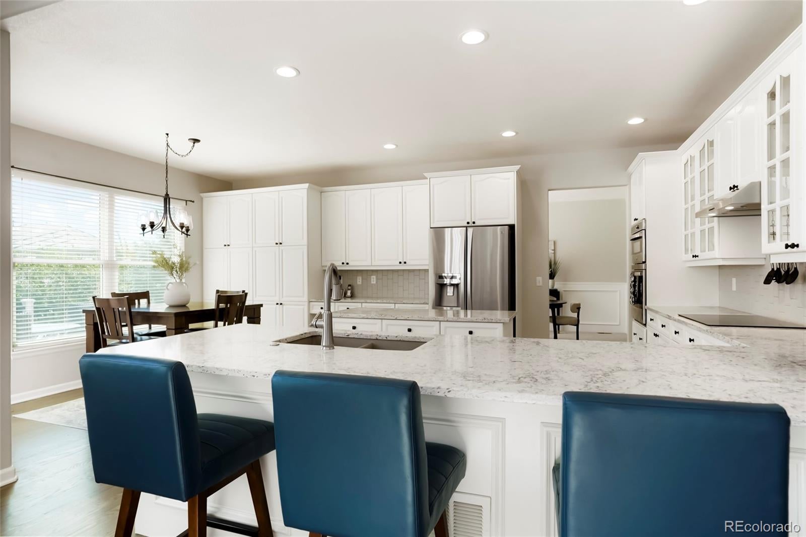 Highlands Ranch, Colorado, 80126, United States, 5 Bedrooms Bedrooms, ,5 BathroomsBathrooms,Residential,Active,1922291