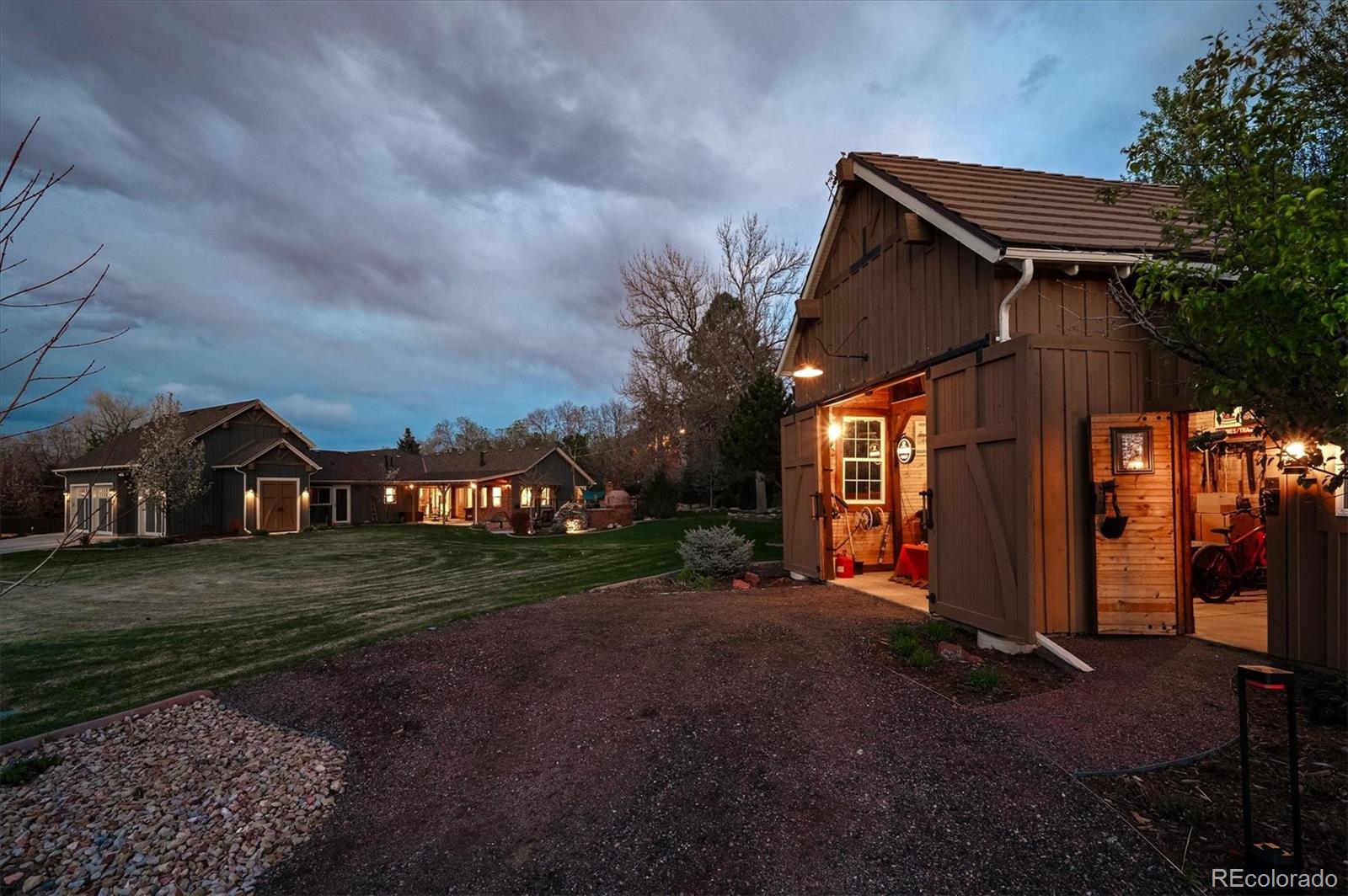 Lakewood, Colorado, 80227, United States, 4 Bedrooms Bedrooms, ,4 BathroomsBathrooms,Residential,Active,2035641