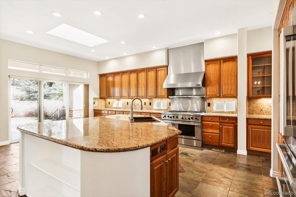 Lone Tree, Colorado, 80124, United States, 4 Bedrooms Bedrooms, ,5 BathroomsBathrooms,Residential,Active,2017434