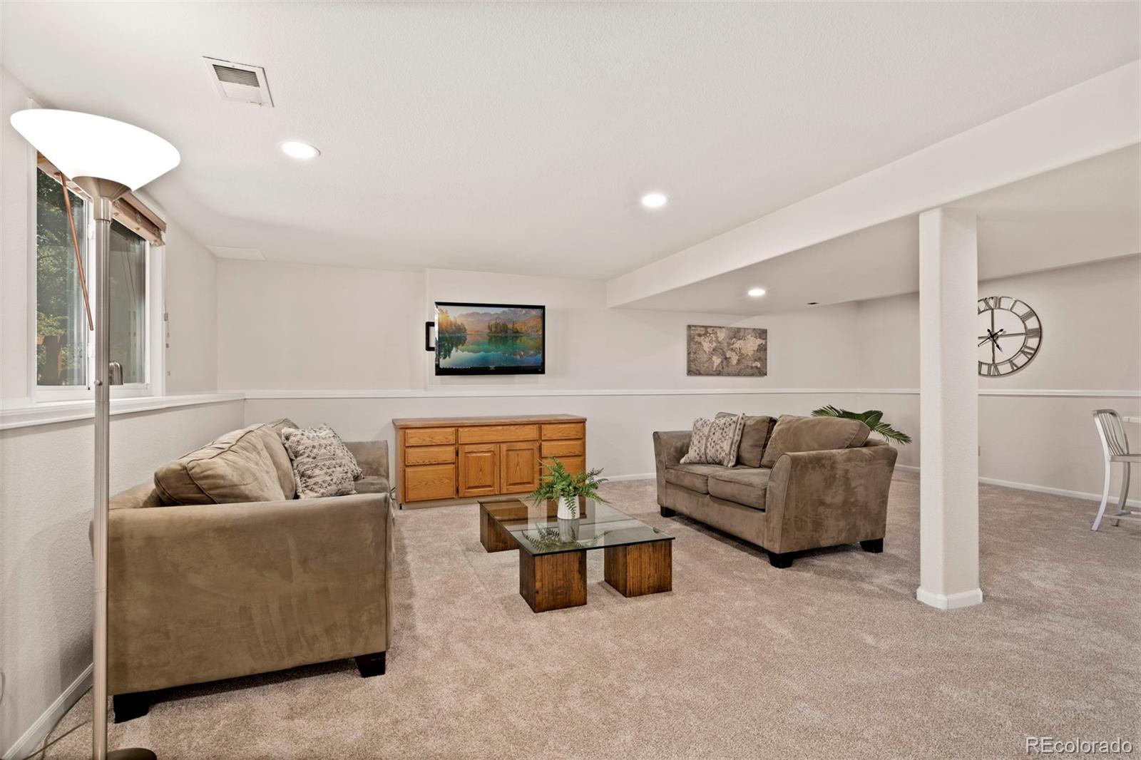 Loveland, Colorado, 80538, United States, 5 Bedrooms Bedrooms, ,3 BathroomsBathrooms,Residential,Active,1971794