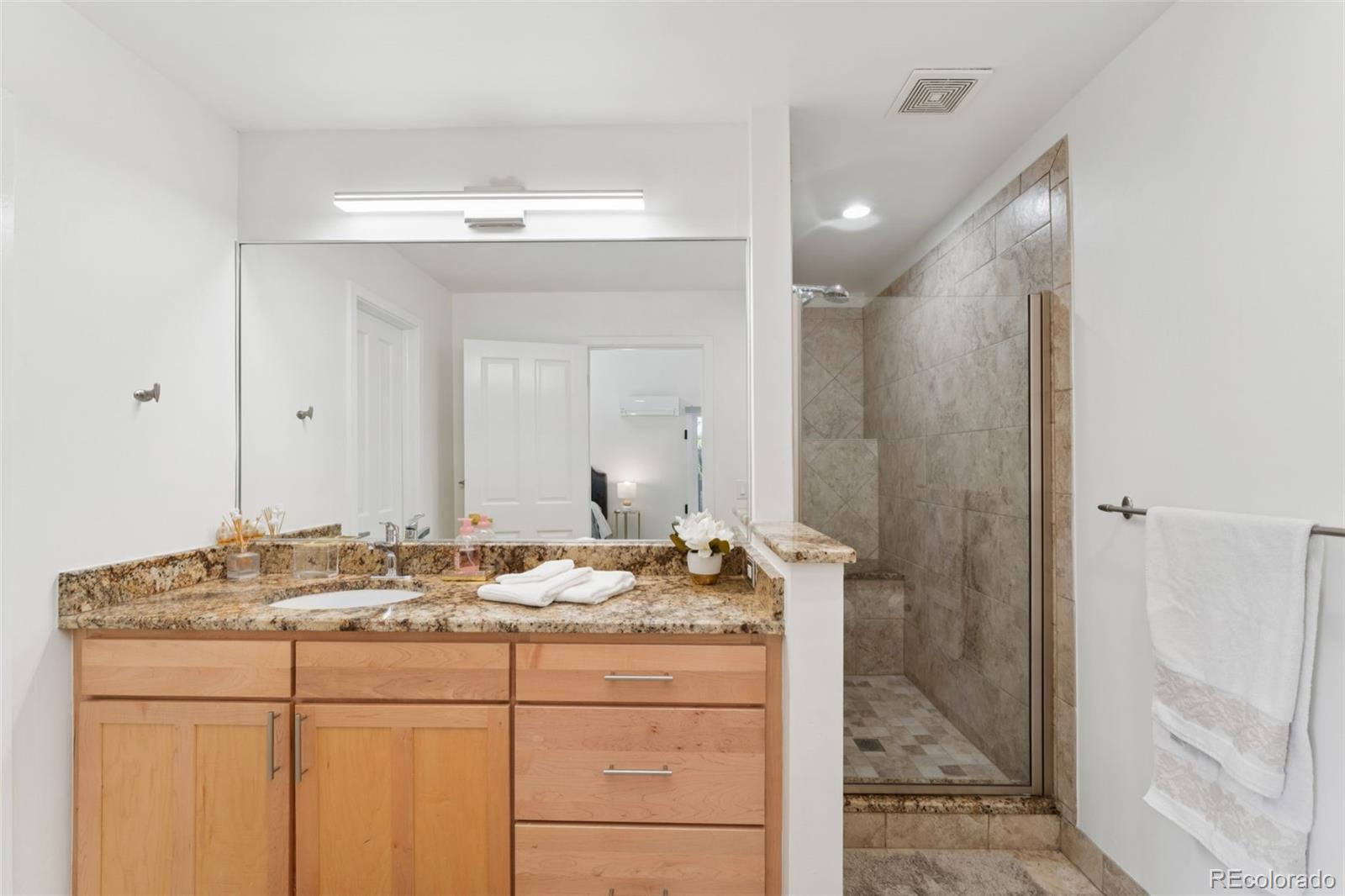 Greenwood Village, Colorado, 80111, United States, 5 Bedrooms Bedrooms, ,5 BathroomsBathrooms,Residential,Active,1907969