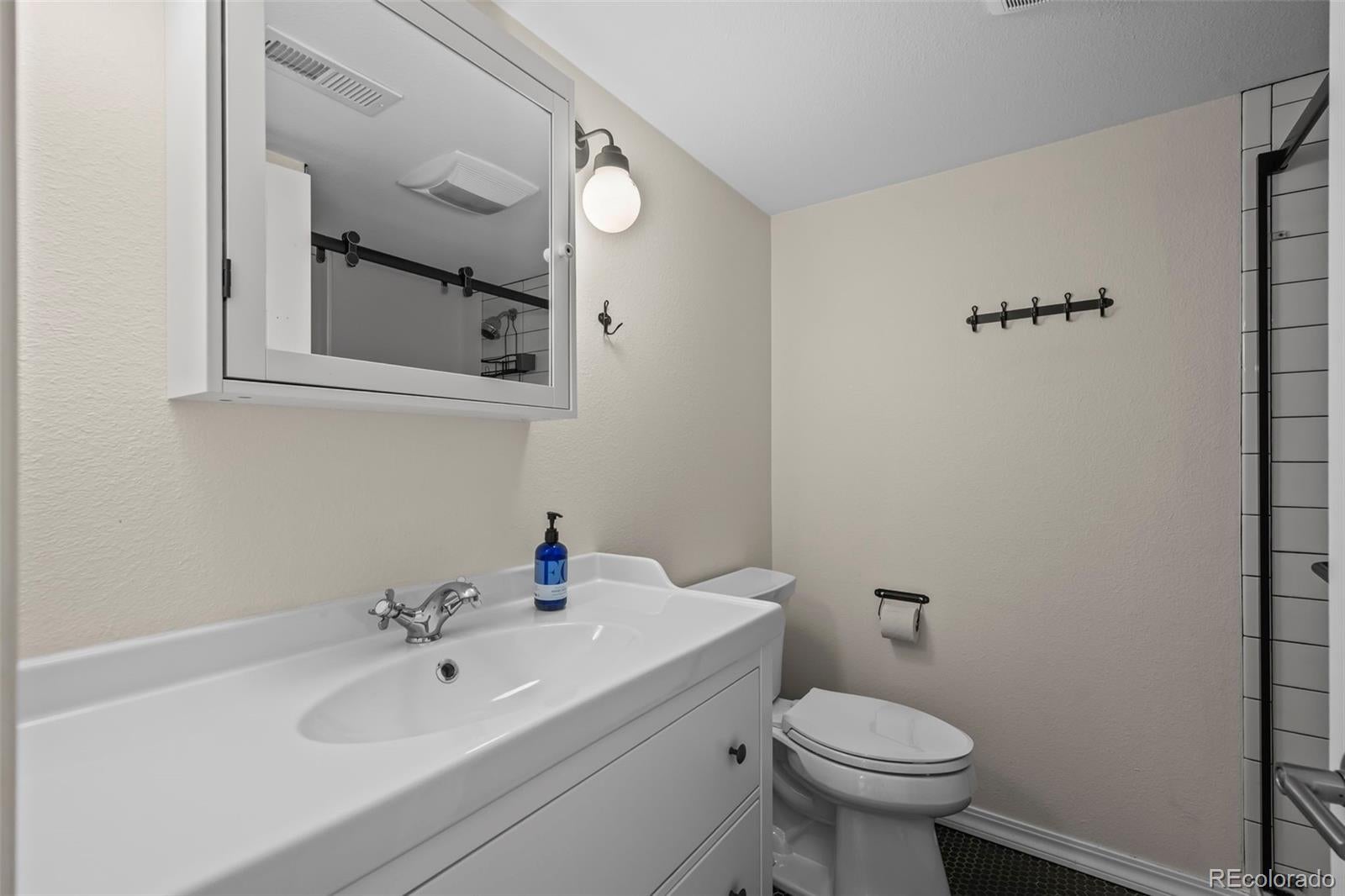 Boulder, Colorado, 80304, United States, 4 Bedrooms Bedrooms, ,4 BathroomsBathrooms,Residential,Active,1944088
