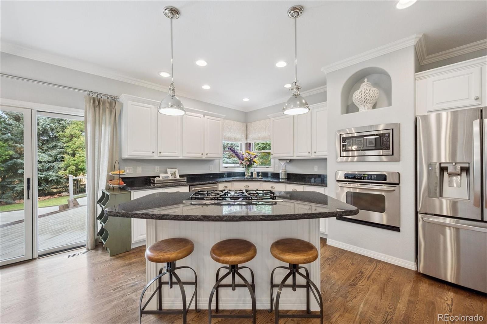 Highlands Ranch, Colorado, 80126, United States, 5 Bedrooms Bedrooms, ,5 BathroomsBathrooms,Residential,Active,1929668
