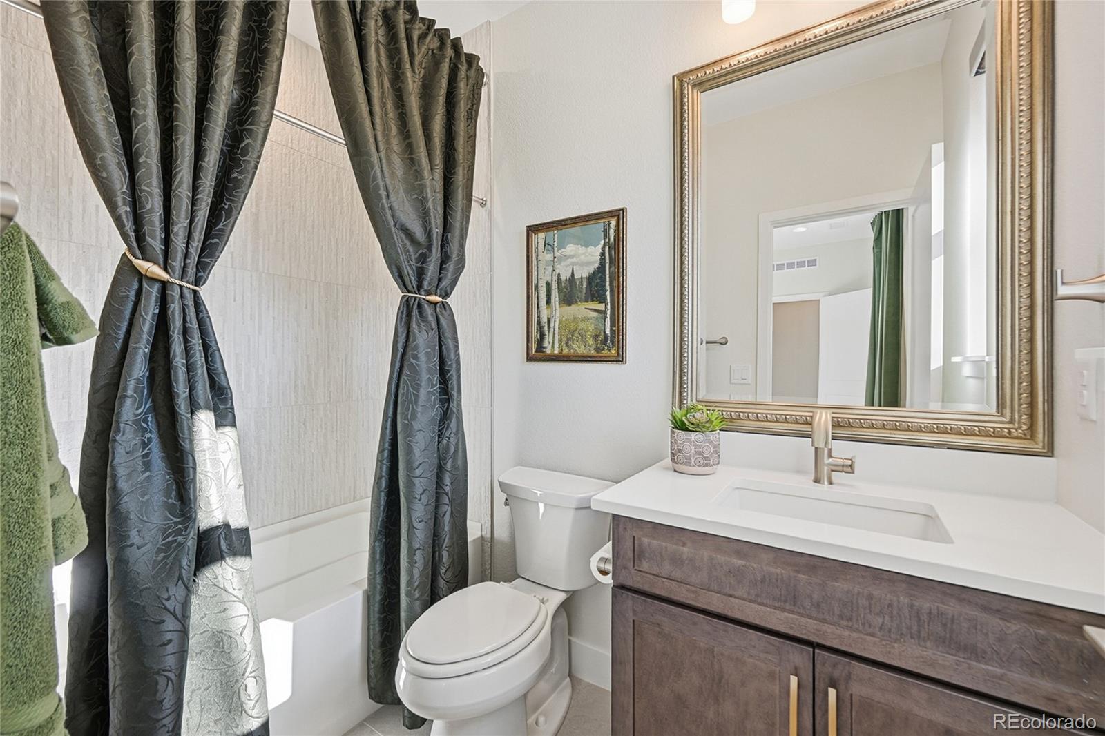 Littleton, Colorado, 80125, United States, 5 Bedrooms Bedrooms, ,7 BathroomsBathrooms,Residential,Active,2012467