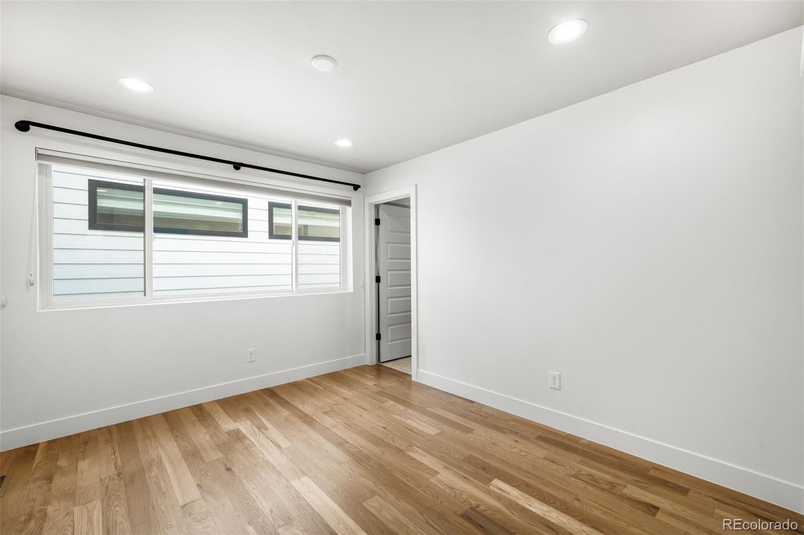 Denver, Colorado, 80211, United States, 3 Bedrooms Bedrooms, ,4 BathroomsBathrooms,Residential,Active,1990682