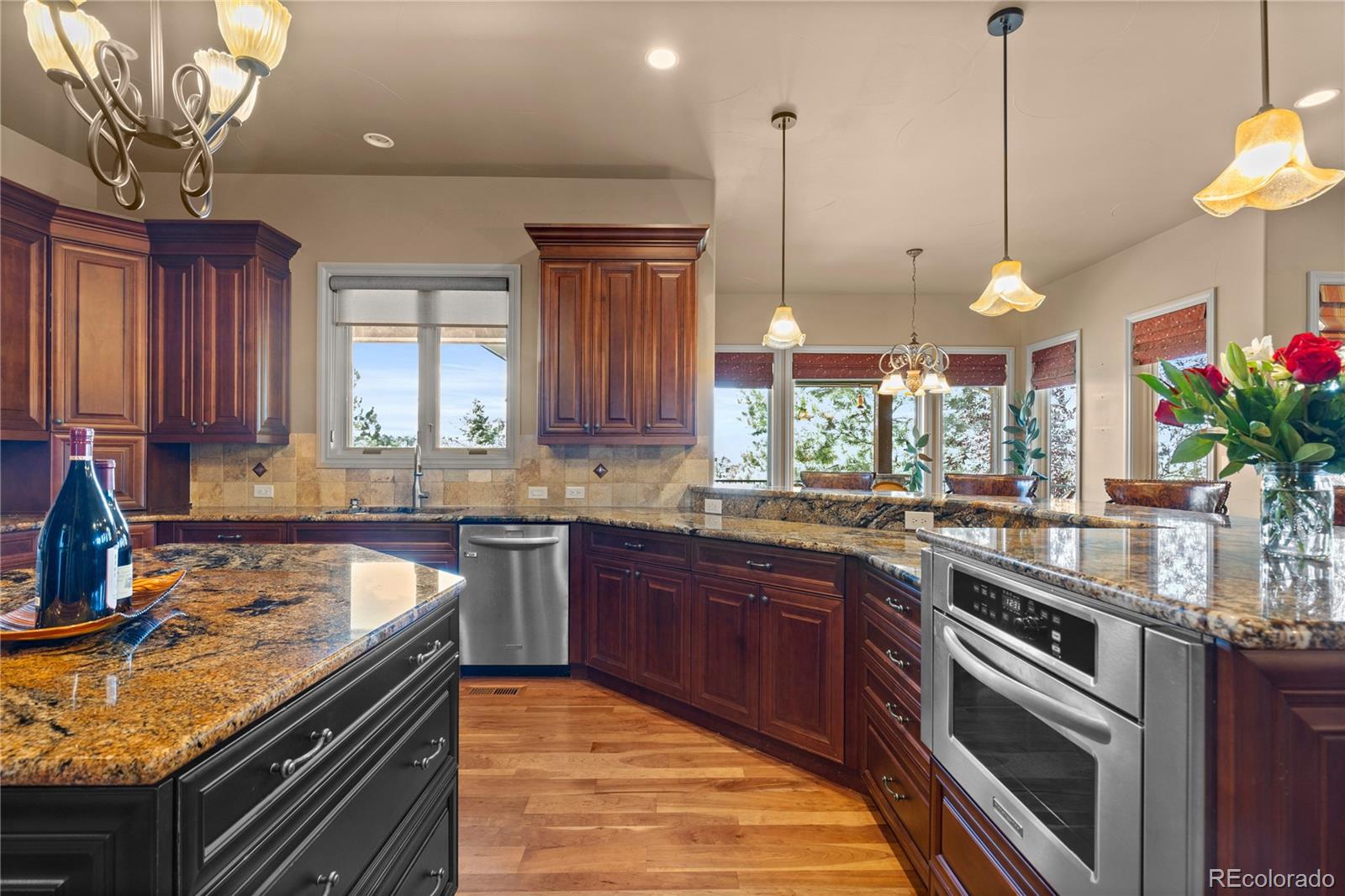 Aurora, Colorado, 80016, United States, 5 Bedrooms Bedrooms, ,7 BathroomsBathrooms,Residential,Active,1946531