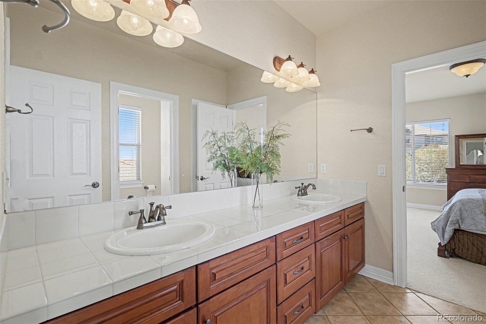Lone Tree, Colorado, 80124, United States, 3 Bedrooms Bedrooms, ,3 BathroomsBathrooms,Residential,Active,2030582