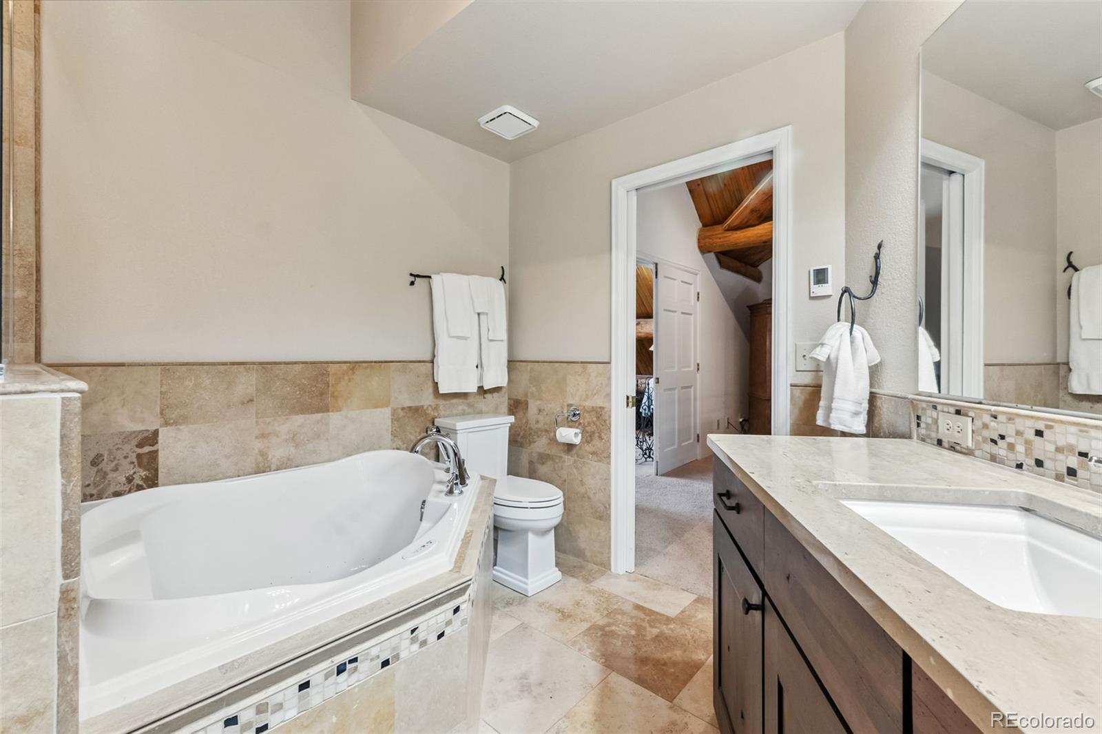 Breckenridge, Colorado, 80424, United States, 5 Bedrooms Bedrooms, ,4 BathroomsBathrooms,Residential,Active,1913984