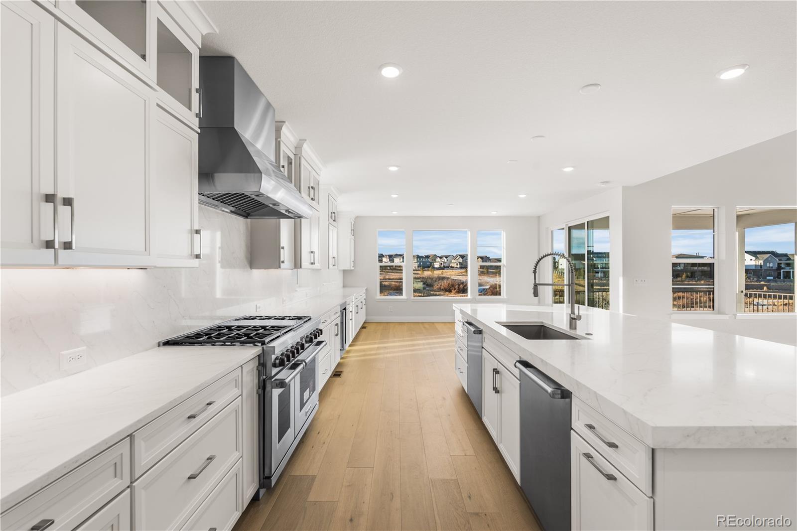 Castle Pines, Colorado, 80108, United States, 7 Bedrooms Bedrooms, ,7 BathroomsBathrooms,Residential,Active,2016708