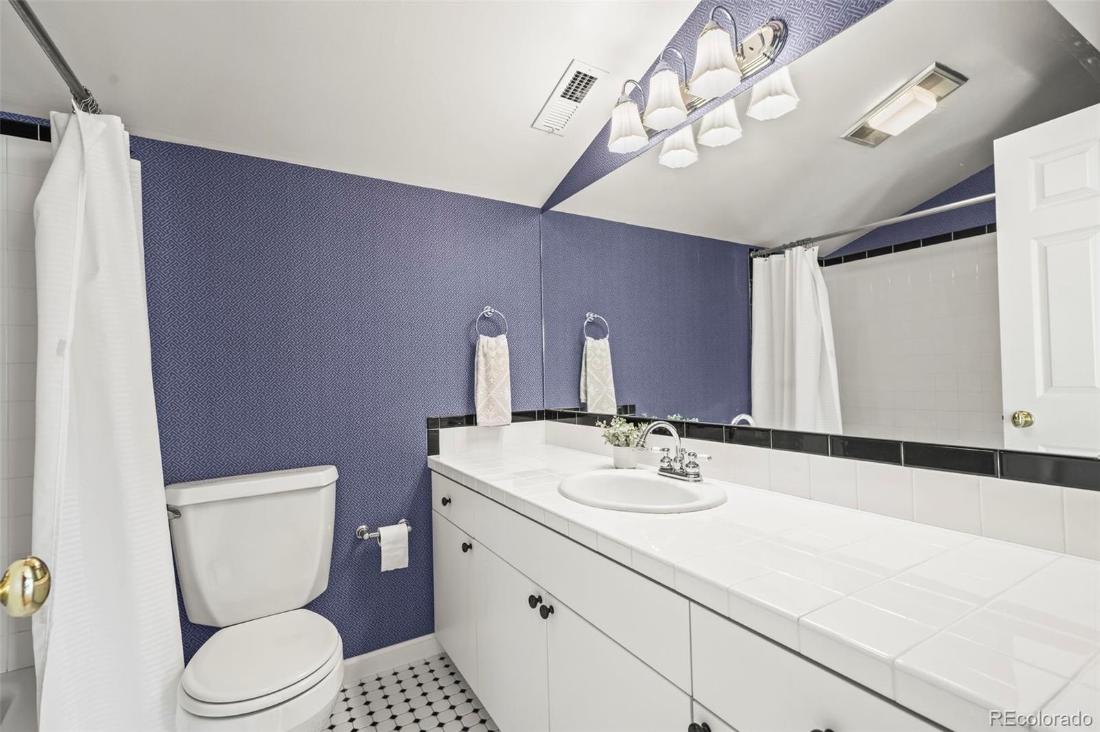 Boulder, Colorado, 80301, United States, 3 Bedrooms Bedrooms, ,4 BathroomsBathrooms,Residential,Active,1946522