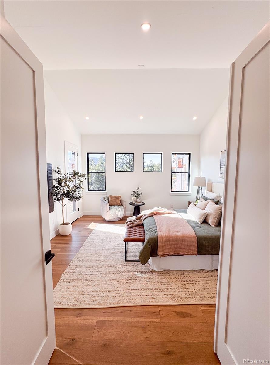 Evergreen, Colorado, 80439, United States, 5 Bedrooms Bedrooms, ,6 BathroomsBathrooms,Residential,Active,2008684