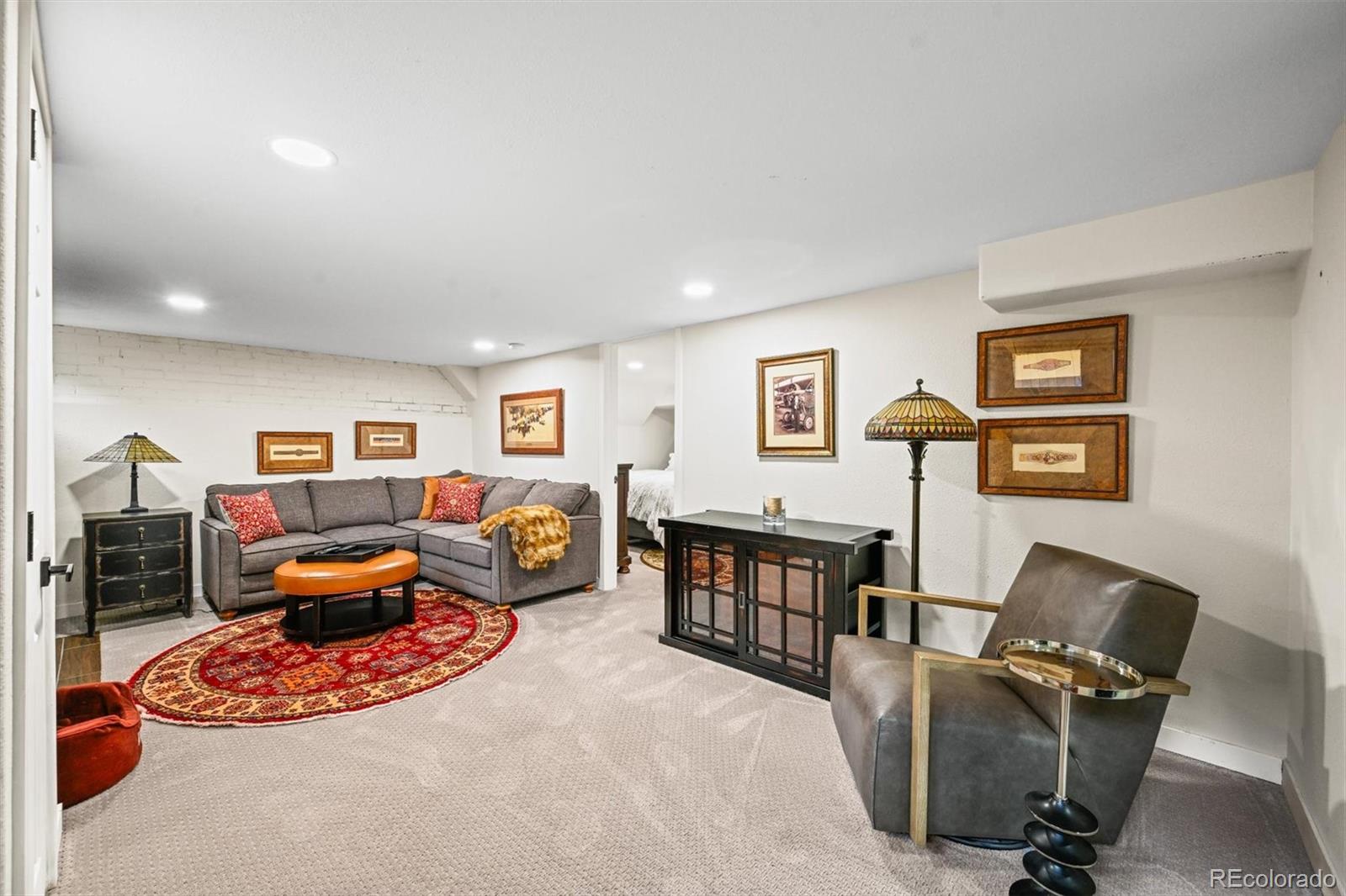 Denver, Colorado, 80210, United States, 3 Bedrooms Bedrooms, ,3 BathroomsBathrooms,Residential,Active,2045001