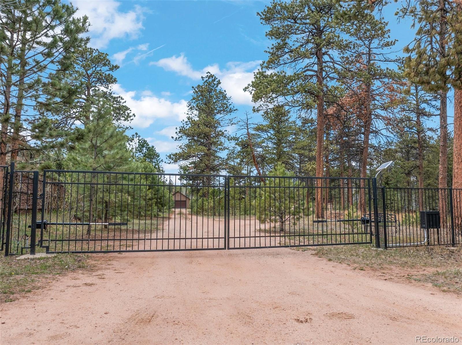 Woodland Park, Colorado, 80863, United States, 2 Bedrooms Bedrooms, ,2 BathroomsBathrooms,Residential,Active,2042765