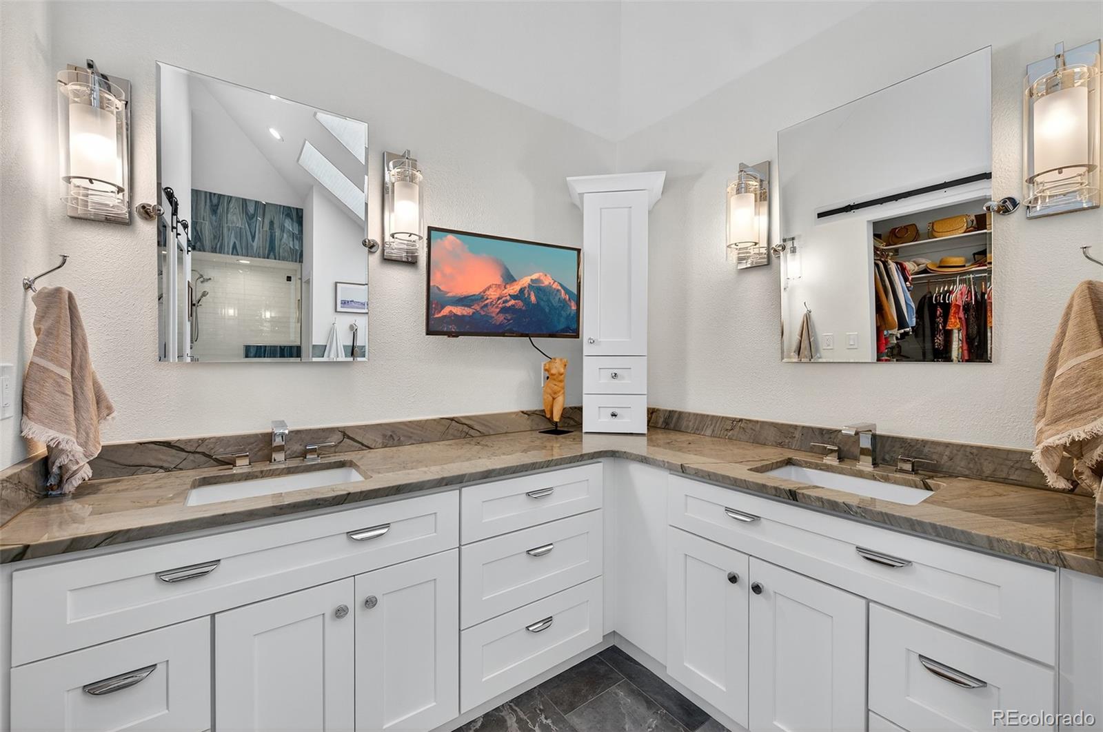 Littleton, Colorado, 80127, United States, 4 Bedrooms Bedrooms, ,5 BathroomsBathrooms,Residential,Active,1964263