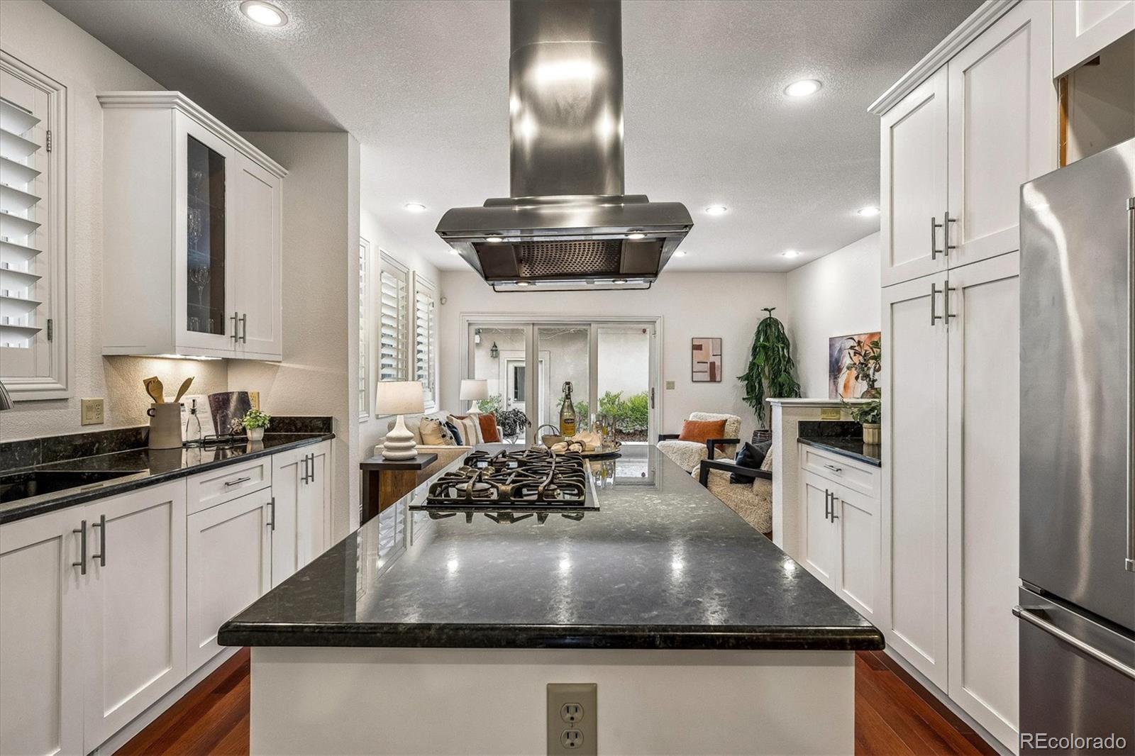 Denver, Colorado, 80209, United States, 3 Bedrooms Bedrooms, ,4 BathroomsBathrooms,Residential,Active,2045705