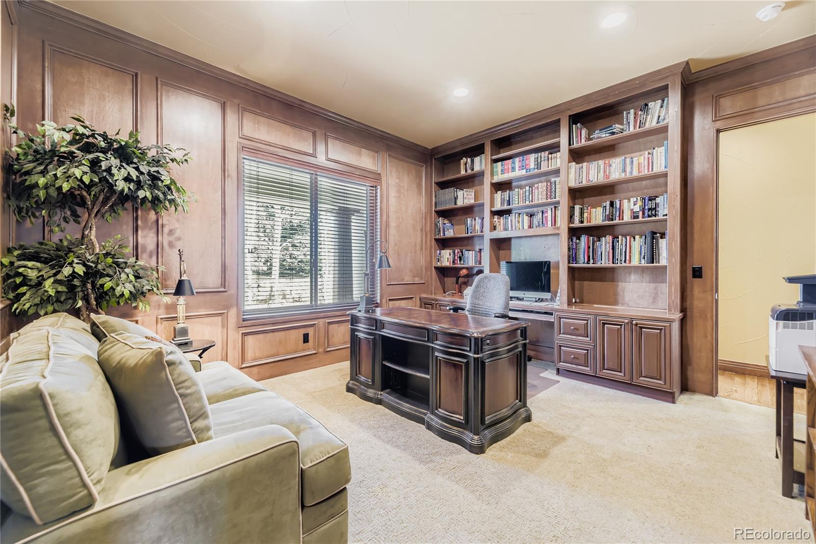 Parker, Colorado, 80138, United States, 4 Bedrooms Bedrooms, ,5 BathroomsBathrooms,Residential,Active,1997625