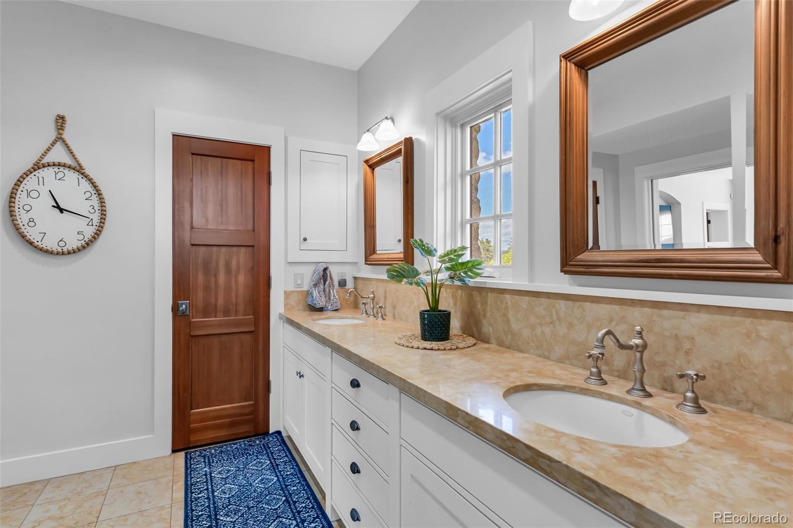 Beulah, Colorado, 81023, United States, ,4 BathroomsBathrooms,Residential,Active,1769562