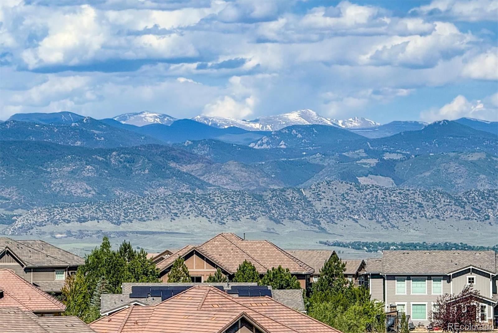 Spectacular, unobstructed panoramic mountain views from all three leve – image 15