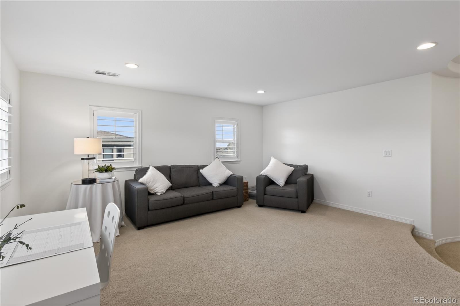 Highlands Ranch, Colorado, 80126, United States, 5 Bedrooms Bedrooms, ,5 BathroomsBathrooms,Residential,Active,2044598