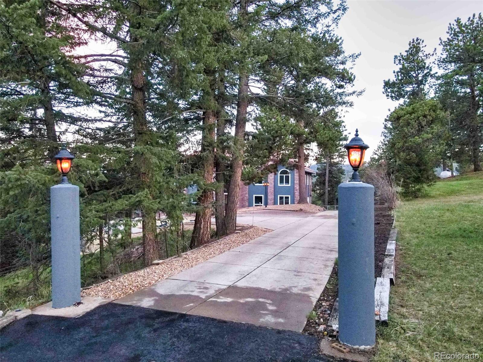 Golden, Colorado, 80401, United States, 4 Bedrooms Bedrooms, ,5 BathroomsBathrooms,Residential,Active,1922327
