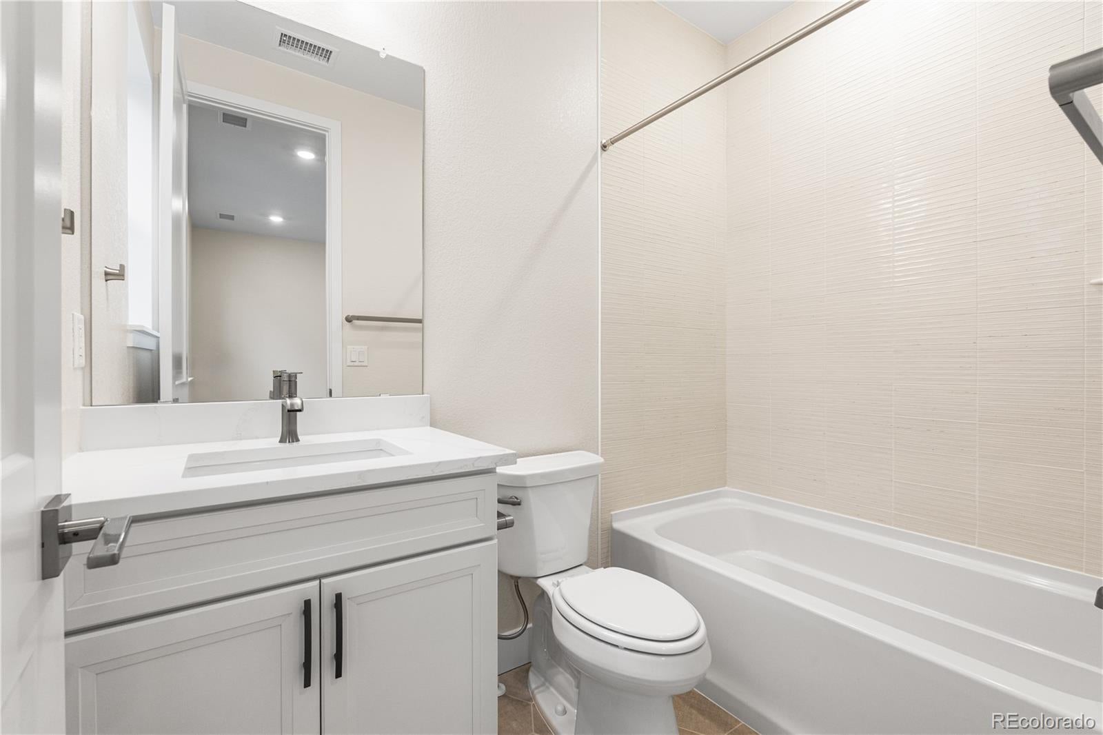 Castle Pines, Colorado, 80108, United States, 7 Bedrooms Bedrooms, ,8 BathroomsBathrooms,Residential,Active,1992239