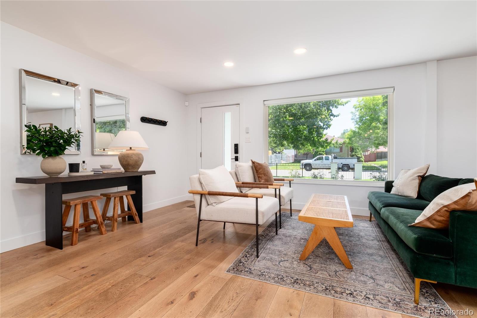 Denver, Colorado, 80209, United States, 3 Bedrooms Bedrooms, ,2 BathroomsBathrooms,Residential,Active,2015814