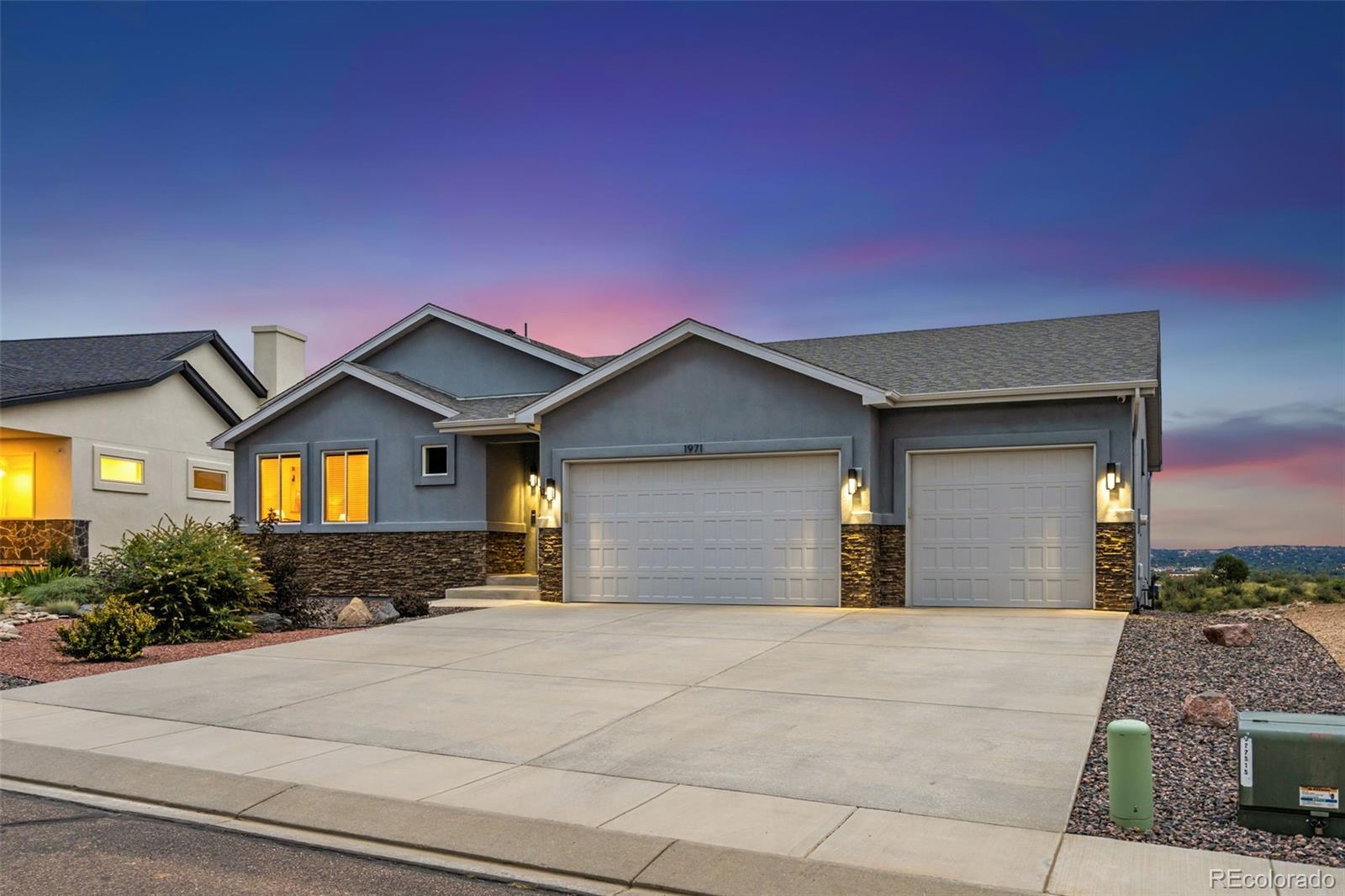 Colorado Springs, Colorado, 80904, United States, 4 Bedrooms Bedrooms, ,5 BathroomsBathrooms,Residential,Active,1985588