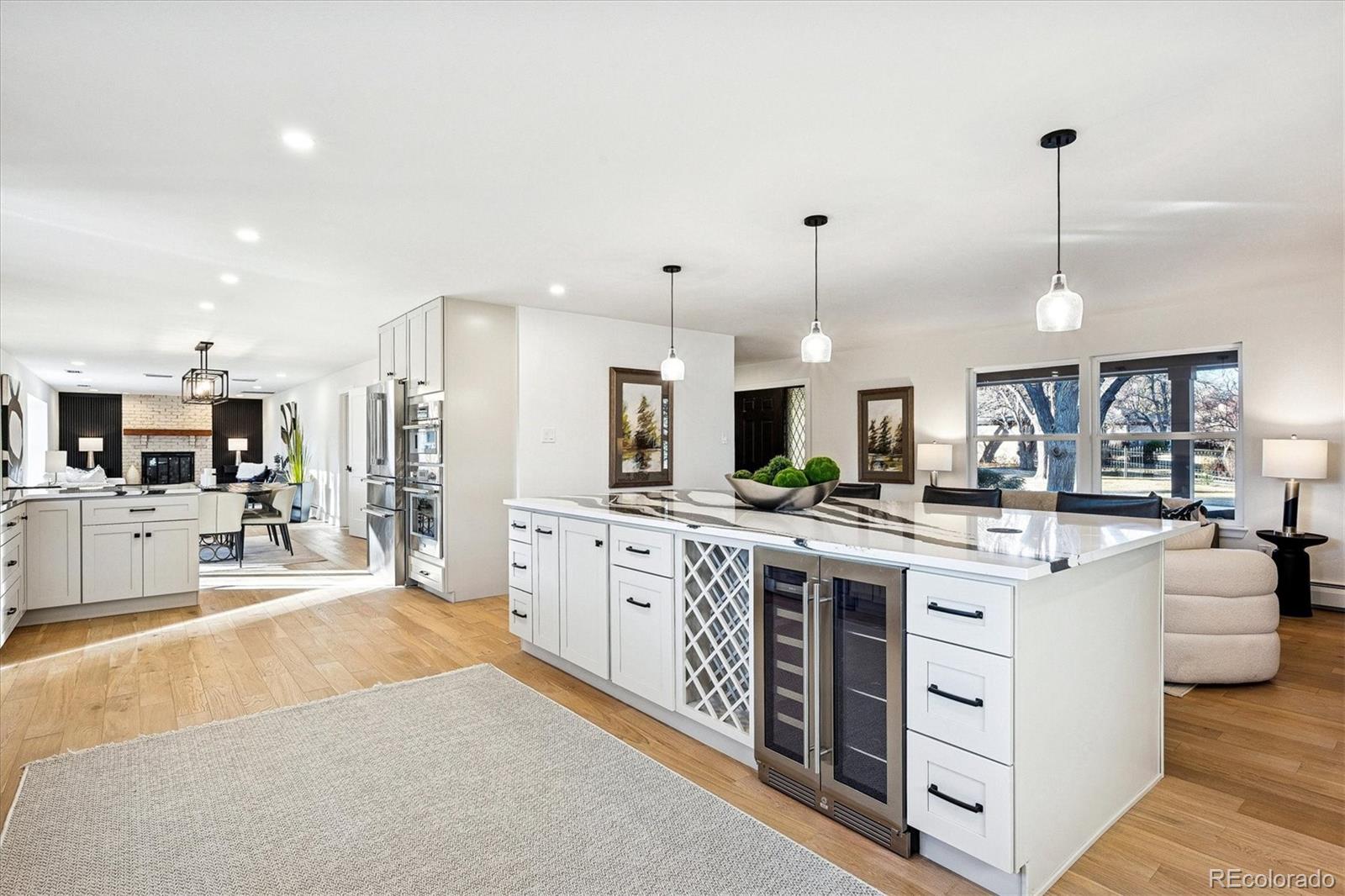 Denver, Colorado, 80237, United States, 5 Bedrooms Bedrooms, ,4 BathroomsBathrooms,Residential,Active,2008256