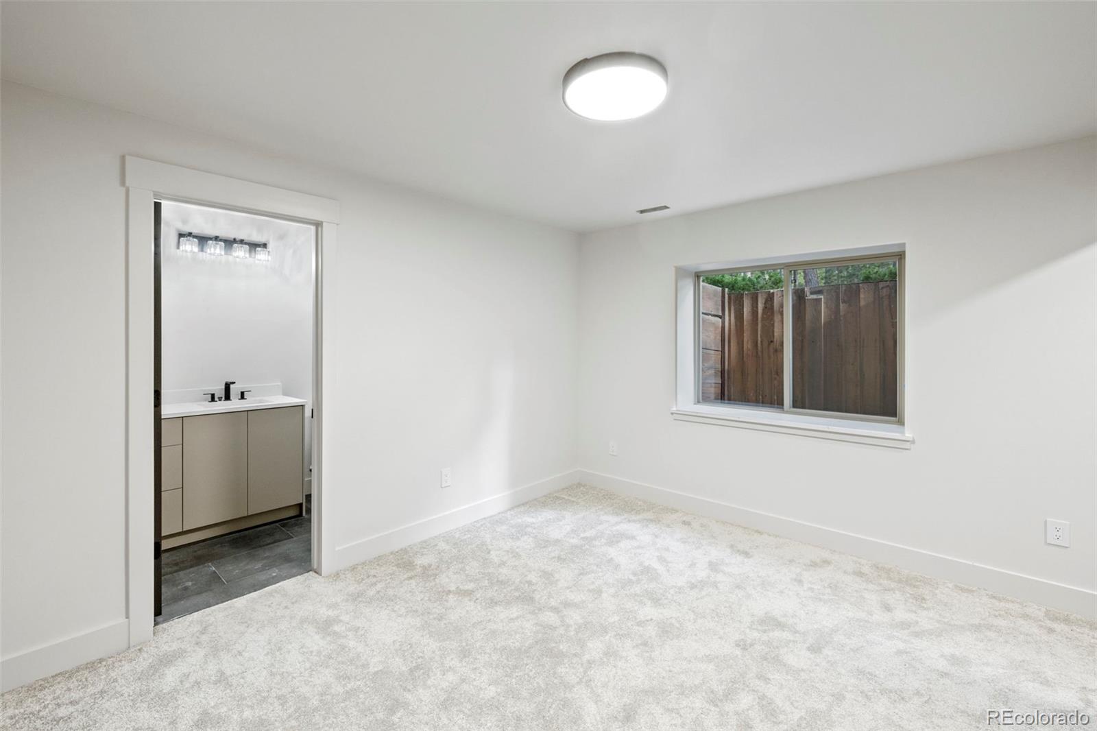 Colorado Springs, Colorado, 80908, United States, 4 Bedrooms Bedrooms, ,5 BathroomsBathrooms,Residential,Active,1999177