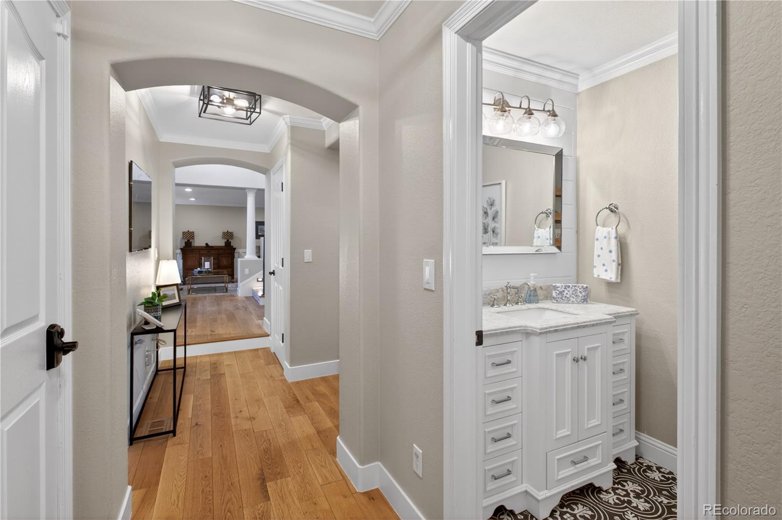 Highlands Ranch, Colorado, 80126, United States, 4 Bedrooms Bedrooms, ,4 BathroomsBathrooms,Residential,Contingent,2045675