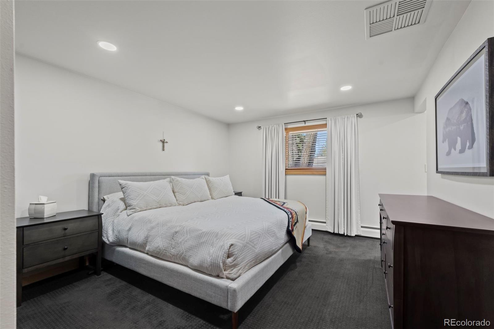 Boulder, Colorado, 80303, United States, 4 Bedrooms Bedrooms, ,3 BathroomsBathrooms,Residential,Contingent,1944032