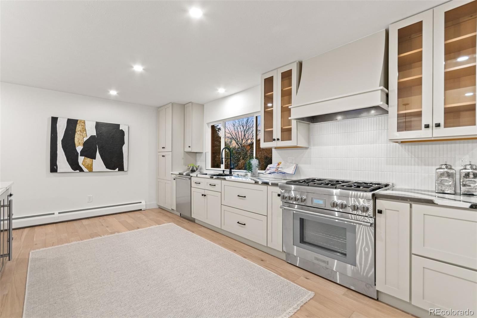 Denver, Colorado, 80237, United States, ,4 BathroomsBathrooms,Residential,Active,1894229