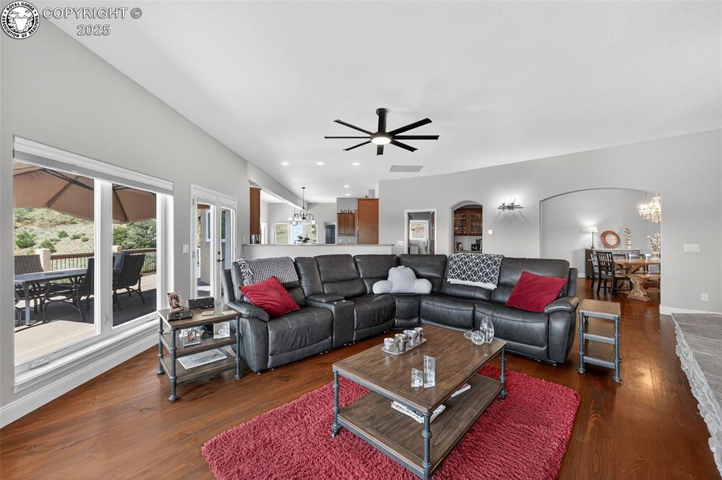 Canon City, Colorado, 81212, United States, 4 Bedrooms Bedrooms, ,4 BathroomsBathrooms,Residential,Active,1849528